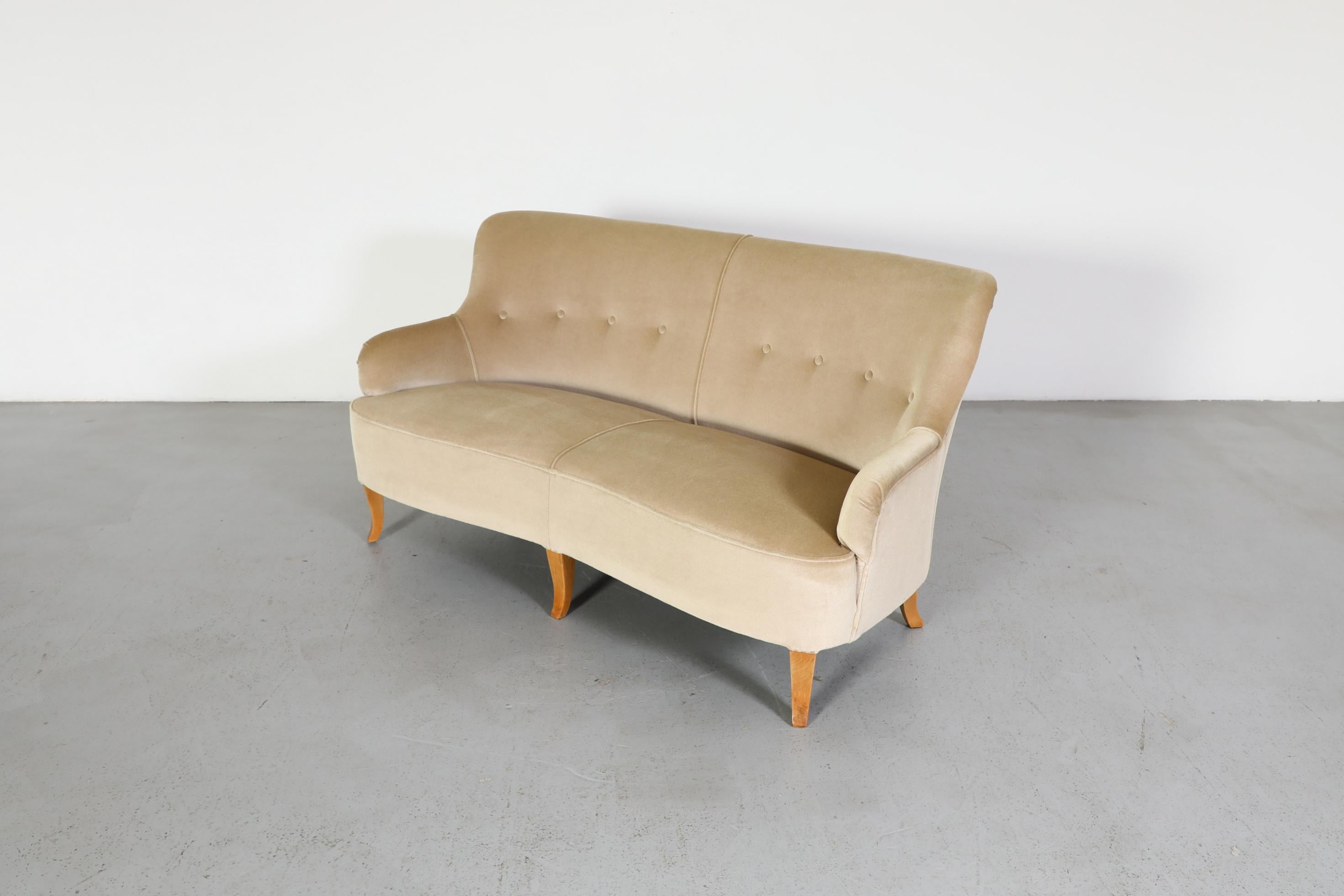 Theo Ruth Canapé en mohair beige pour Artifort en vente 3