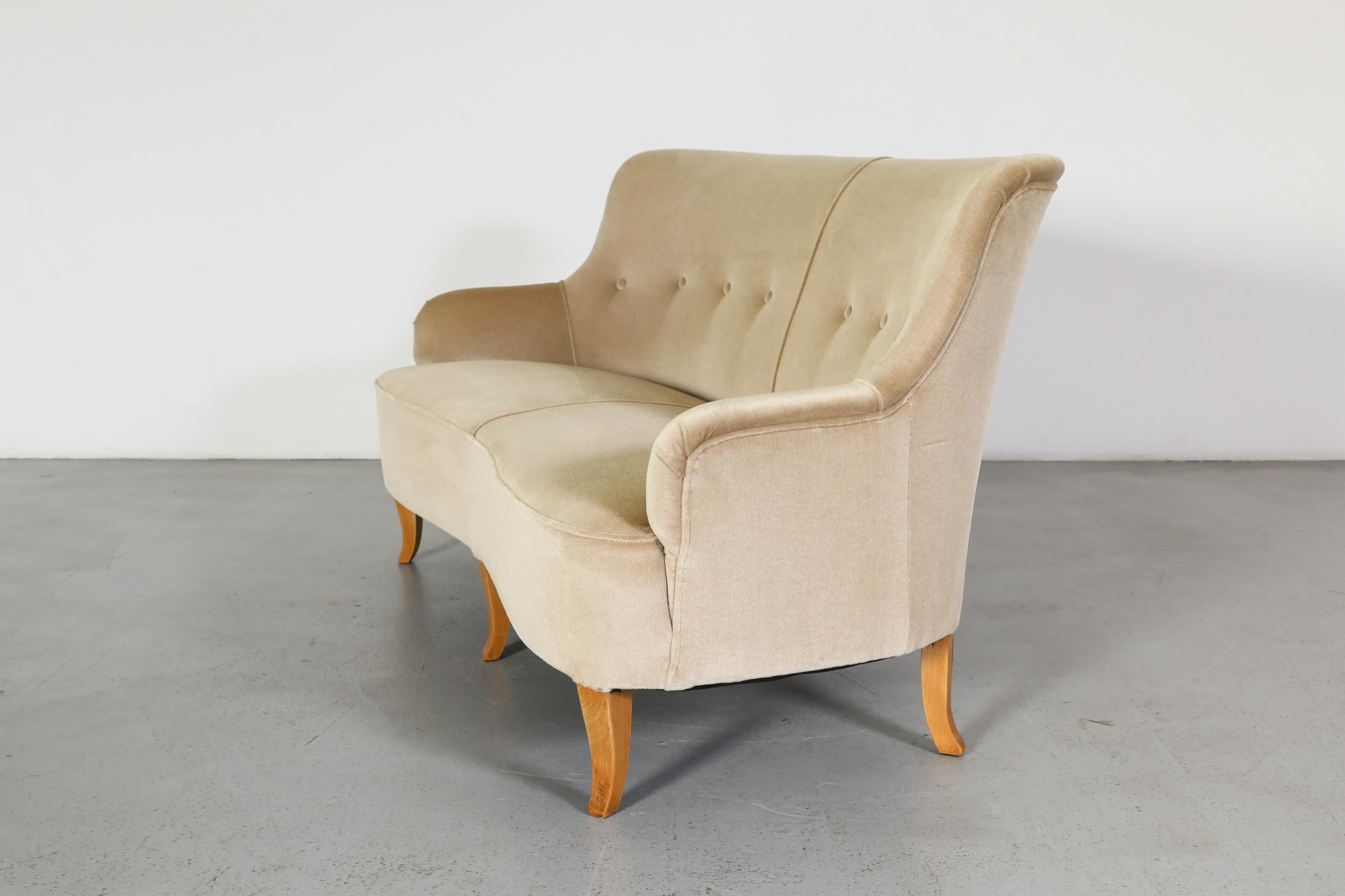 Theo Ruth Canapé en mohair beige pour Artifort en vente 7