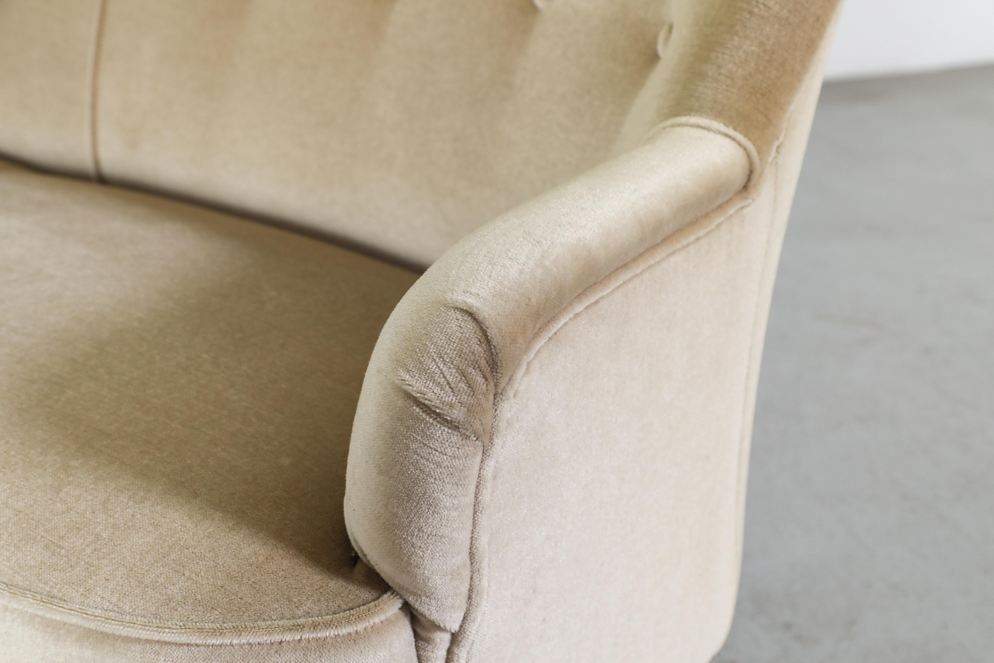 Theo Ruth Canapé en mohair beige pour Artifort en vente 8