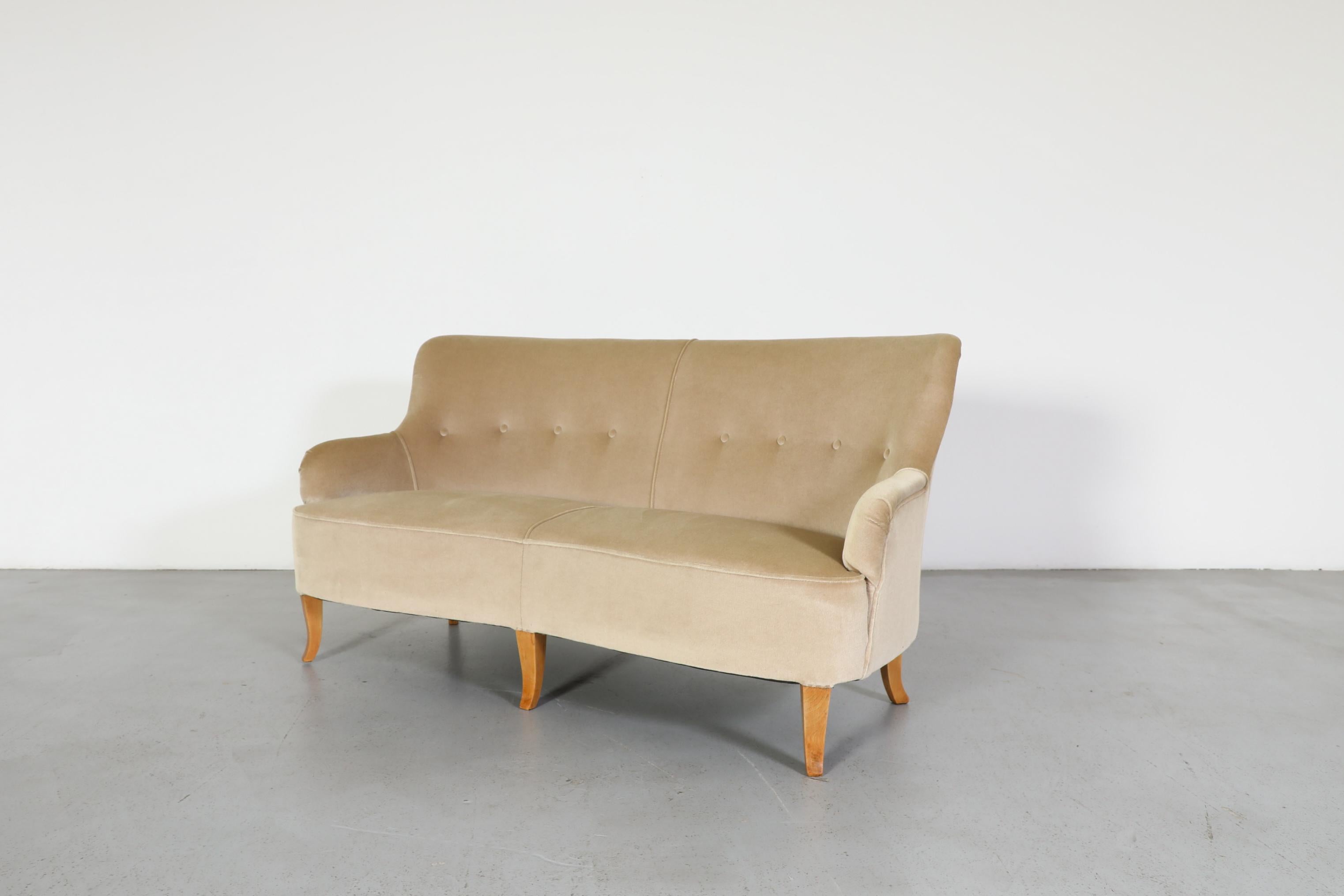 Mid-Century Modern Theo Ruth Canapé en mohair beige pour Artifort en vente