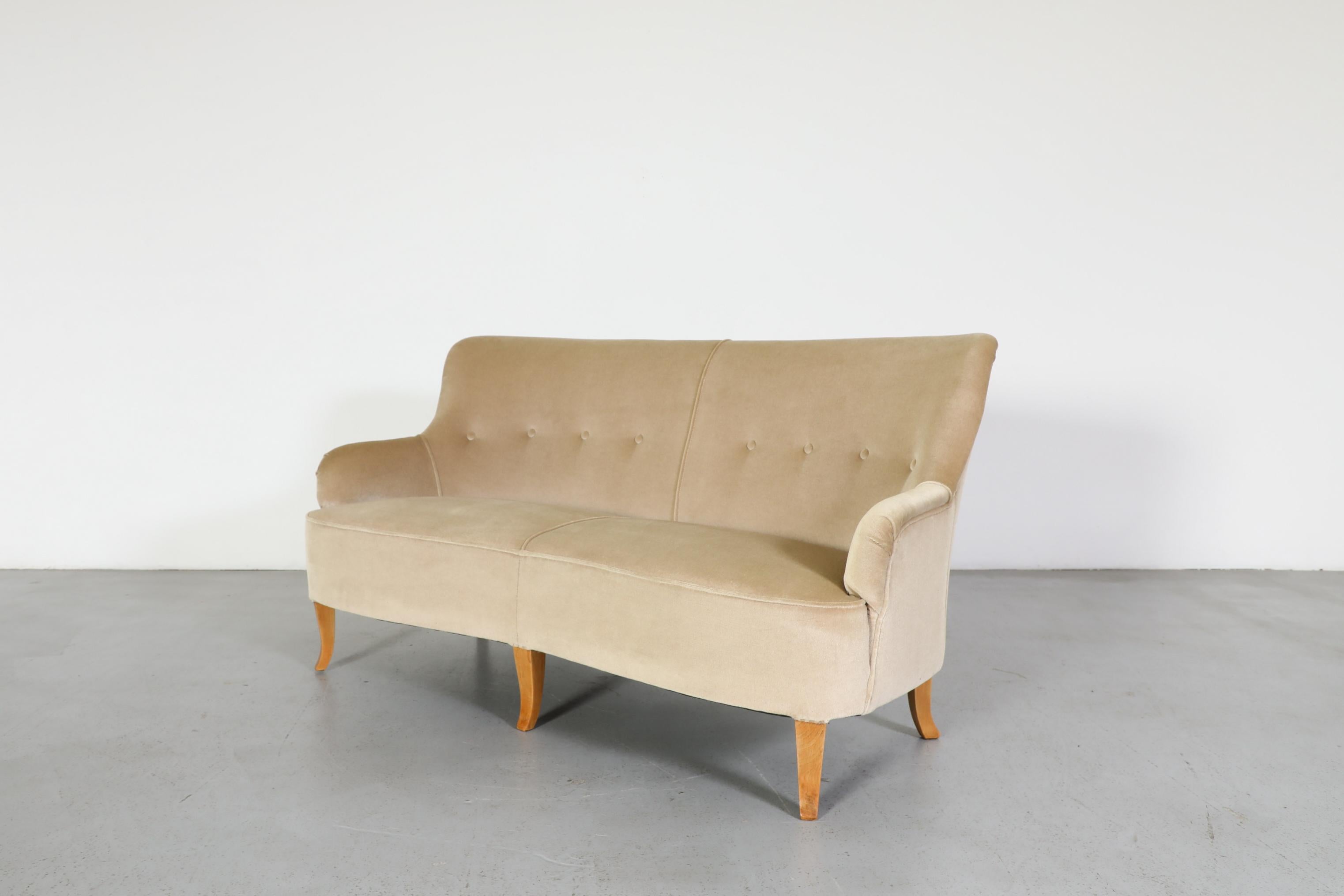 Theo Ruth Canapé en mohair beige pour Artifort en vente 2