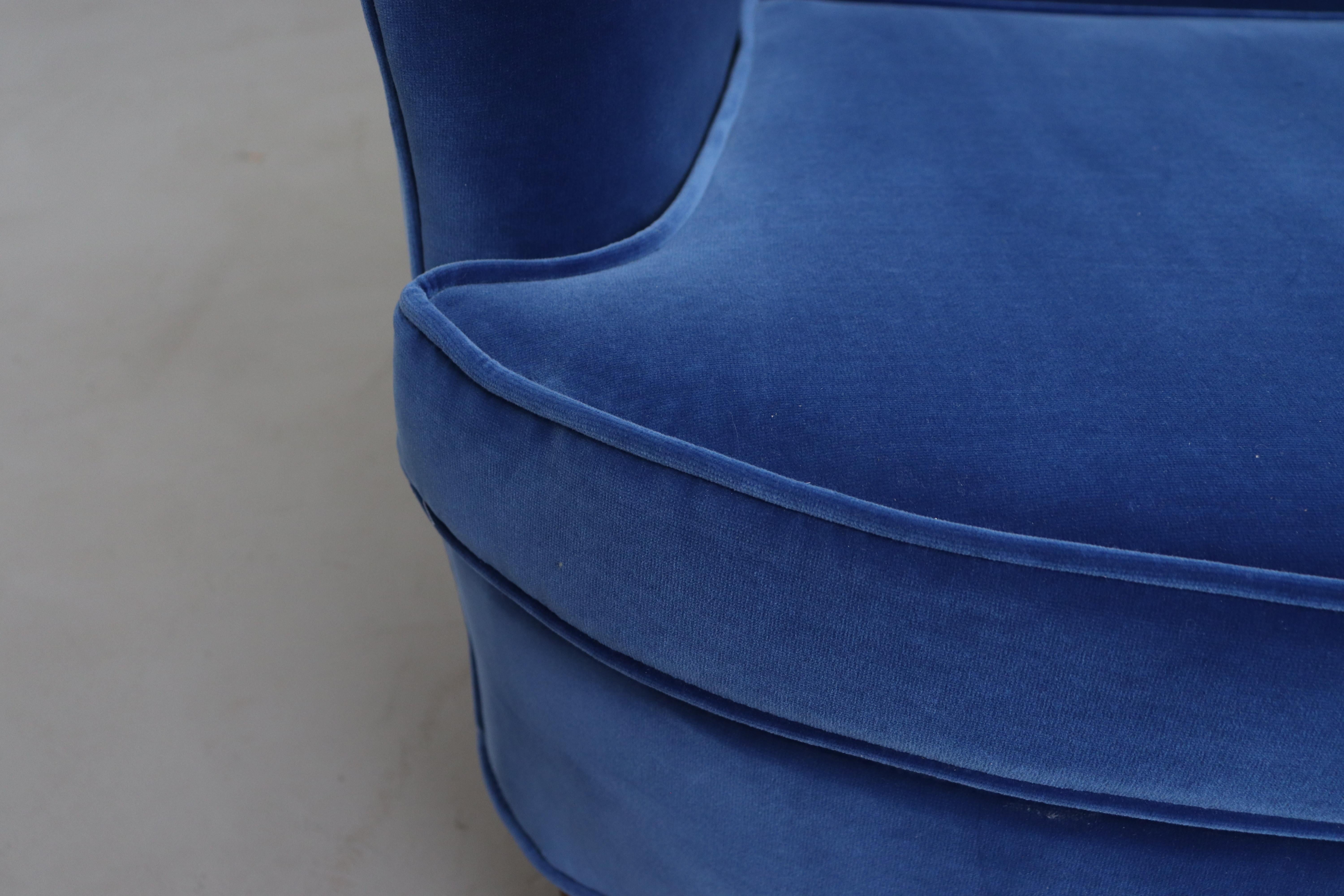 Theo Ruth Cobalt Blue Sofa by Artifort 4