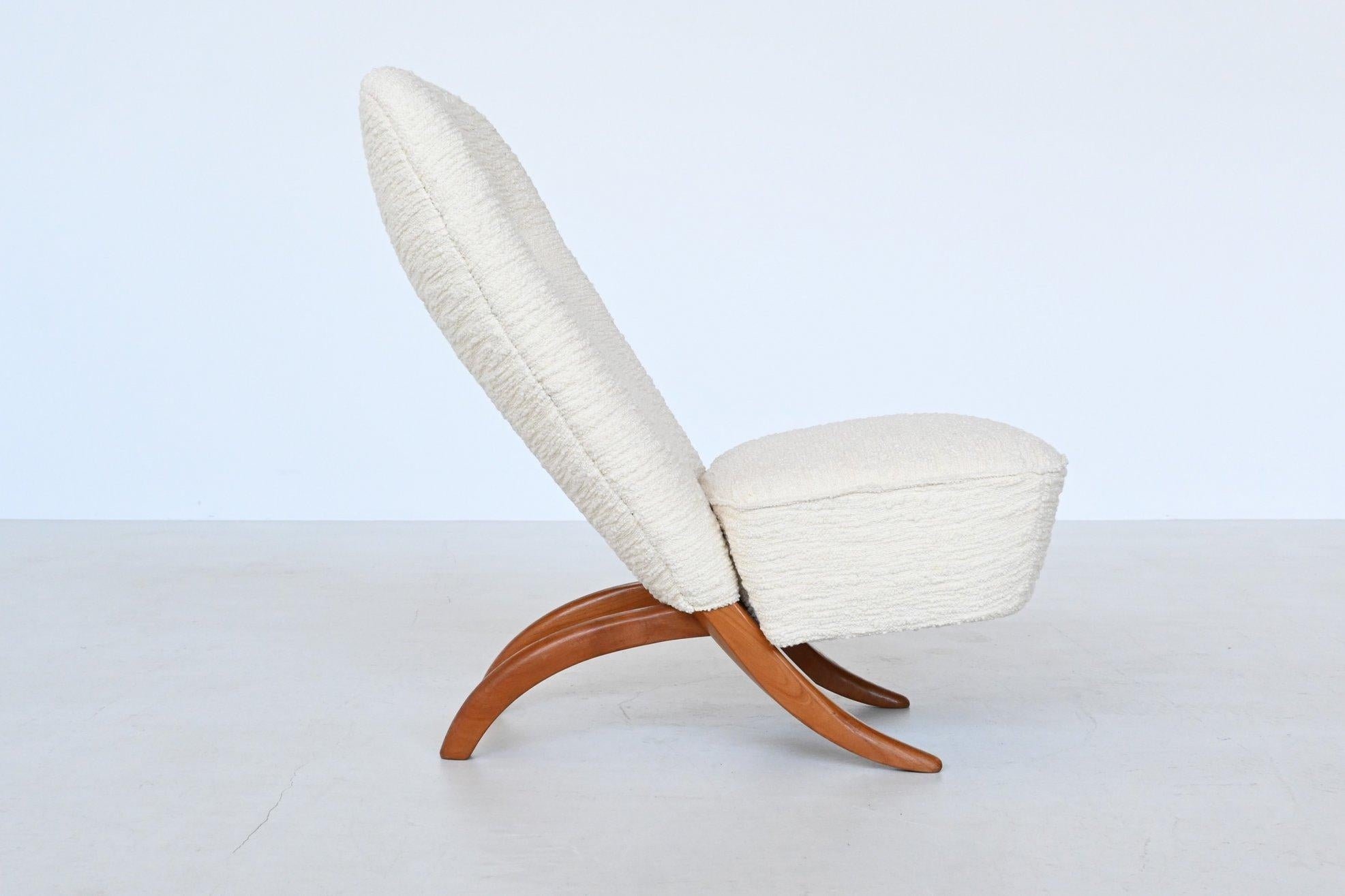 Fabric Theo Ruth Congo lounge chair in bouclé Artifort The Netherlands 1957