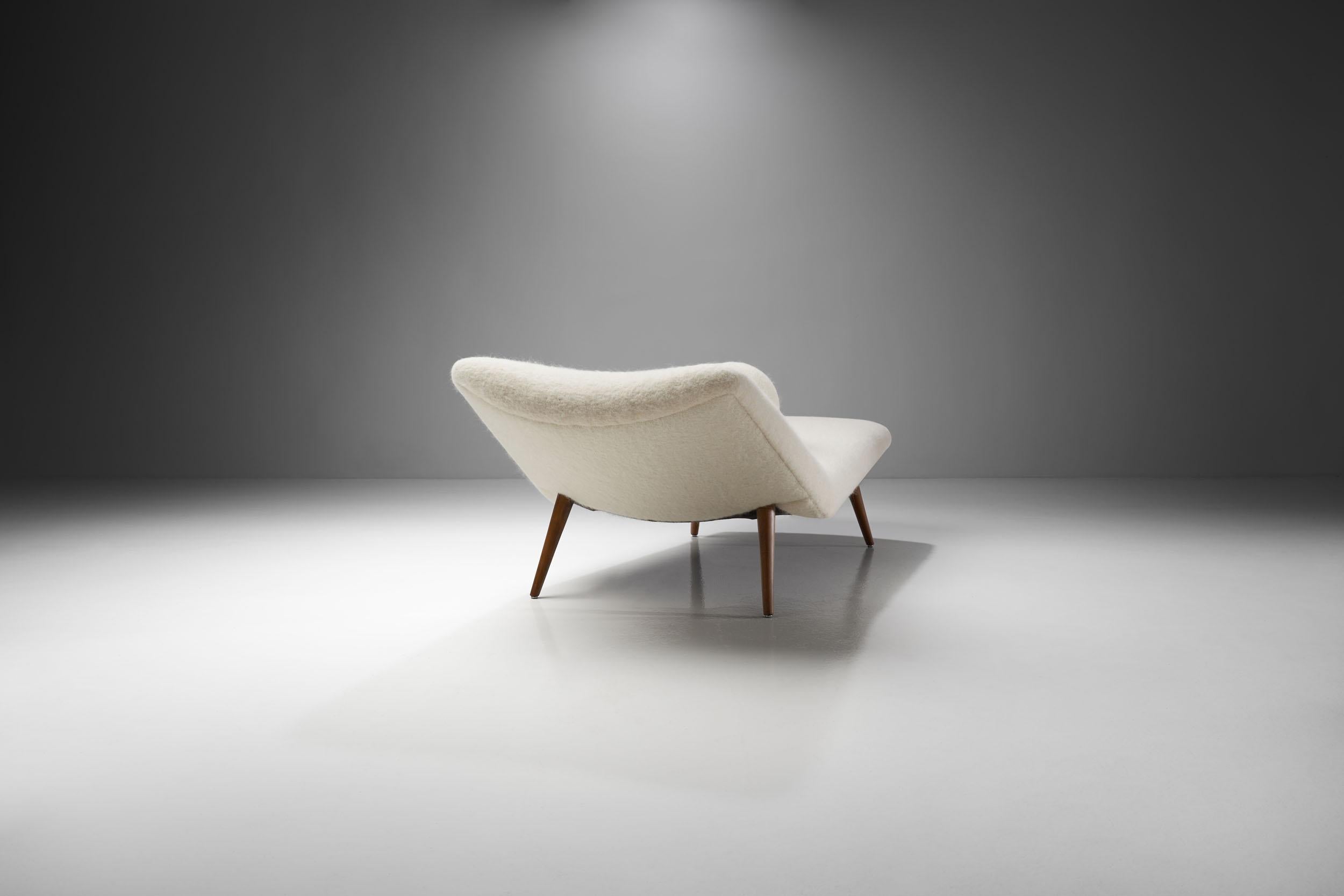 Theo Ruth Daybed for Artifort, The Netherlands 1950s In Good Condition For Sale In Utrecht, NL