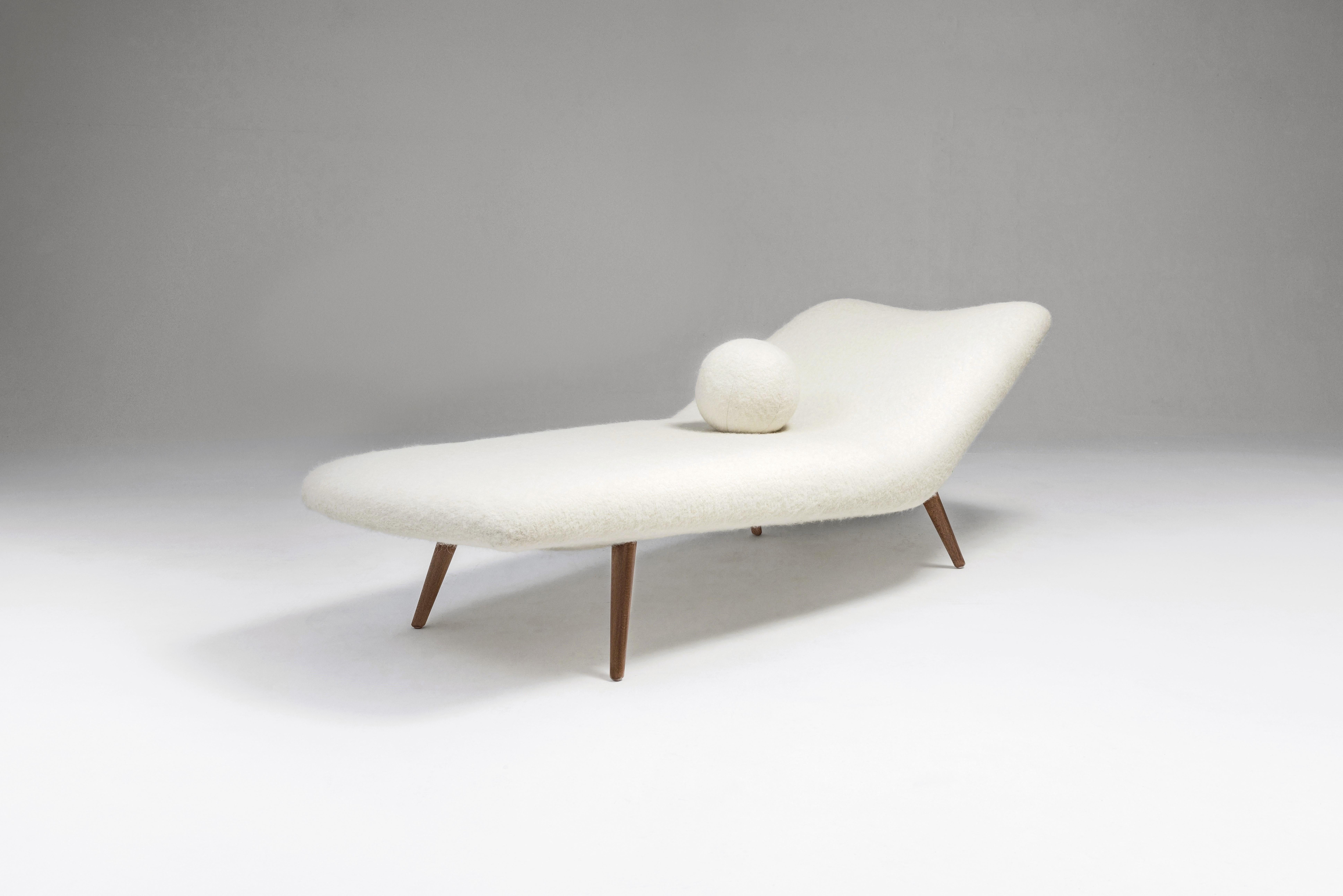 Wool Theo Ruth Daybed for Artifort, the Netherlands, 1950s For Sale