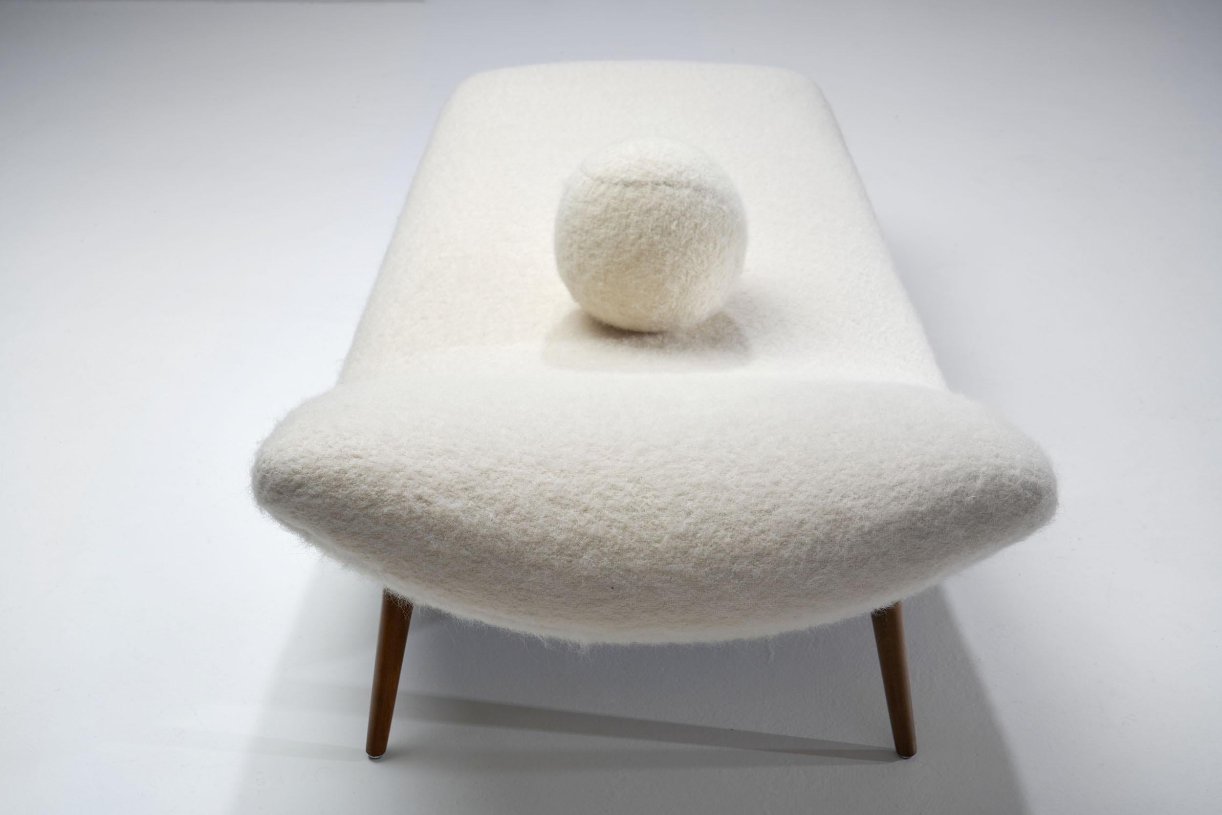 Theo Ruth Daybed for Artifort, The Netherlands 1950s For Sale 1
