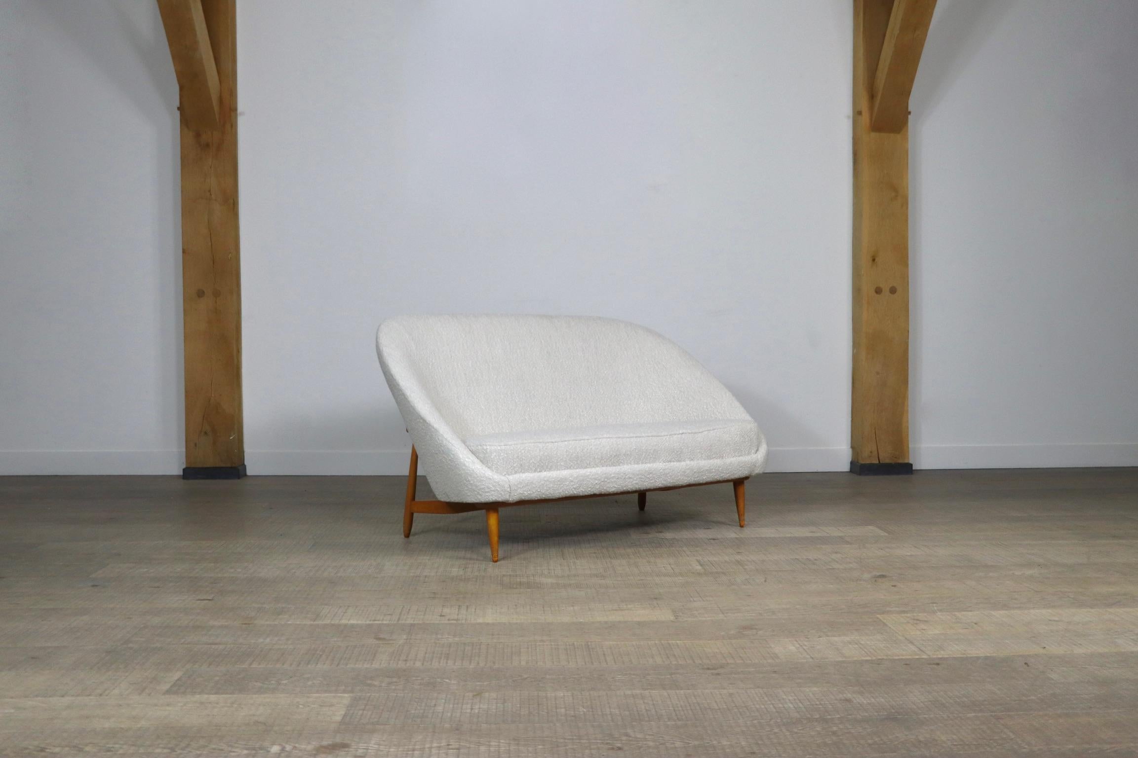 Theo Ruth for Artifort 115 Sofa in Bouclé and Oak, 1950s 1