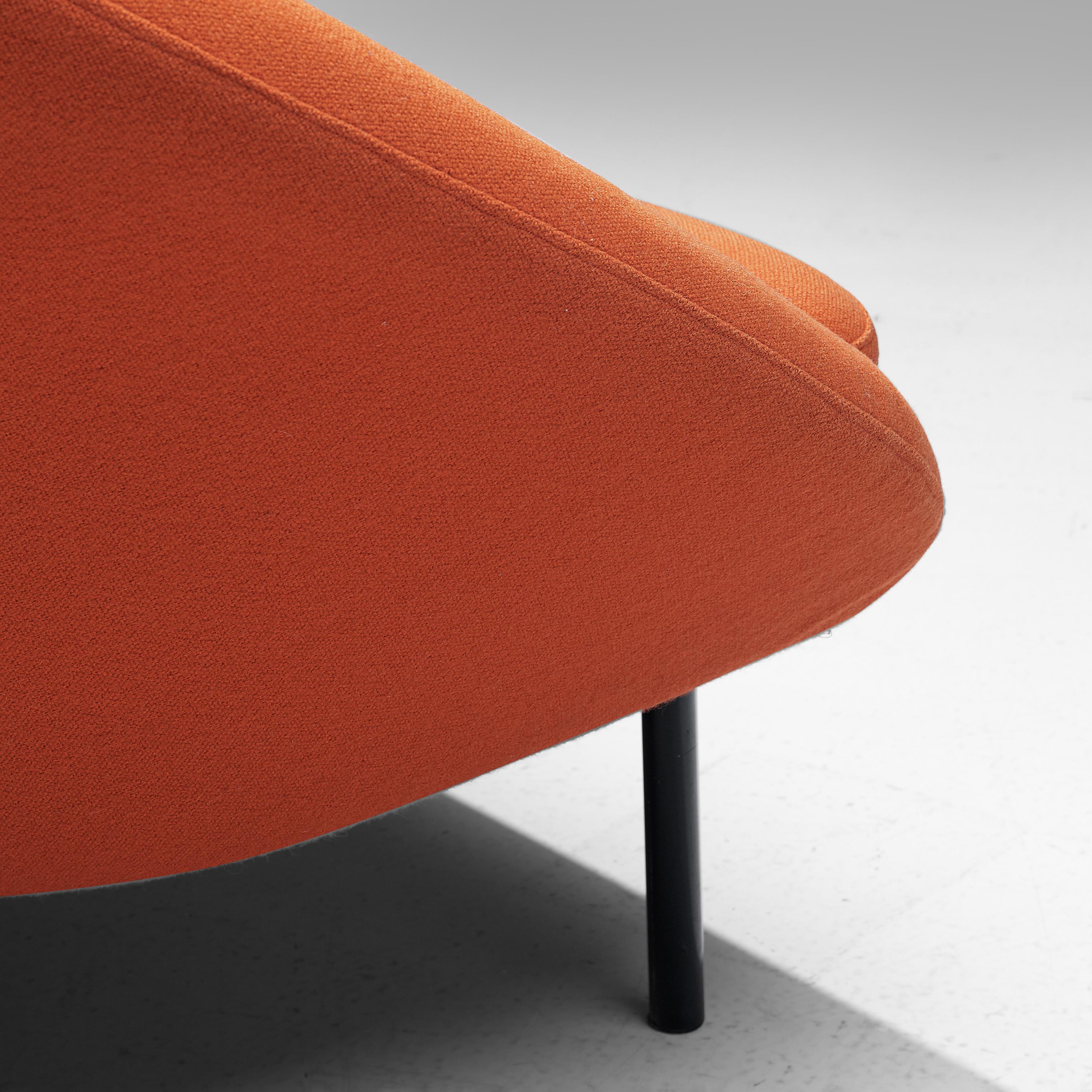 Theo Ruth für Artifort Sofa mit orange-roter Polsterung  im Zustand „Gut“ im Angebot in Waalwijk, NL