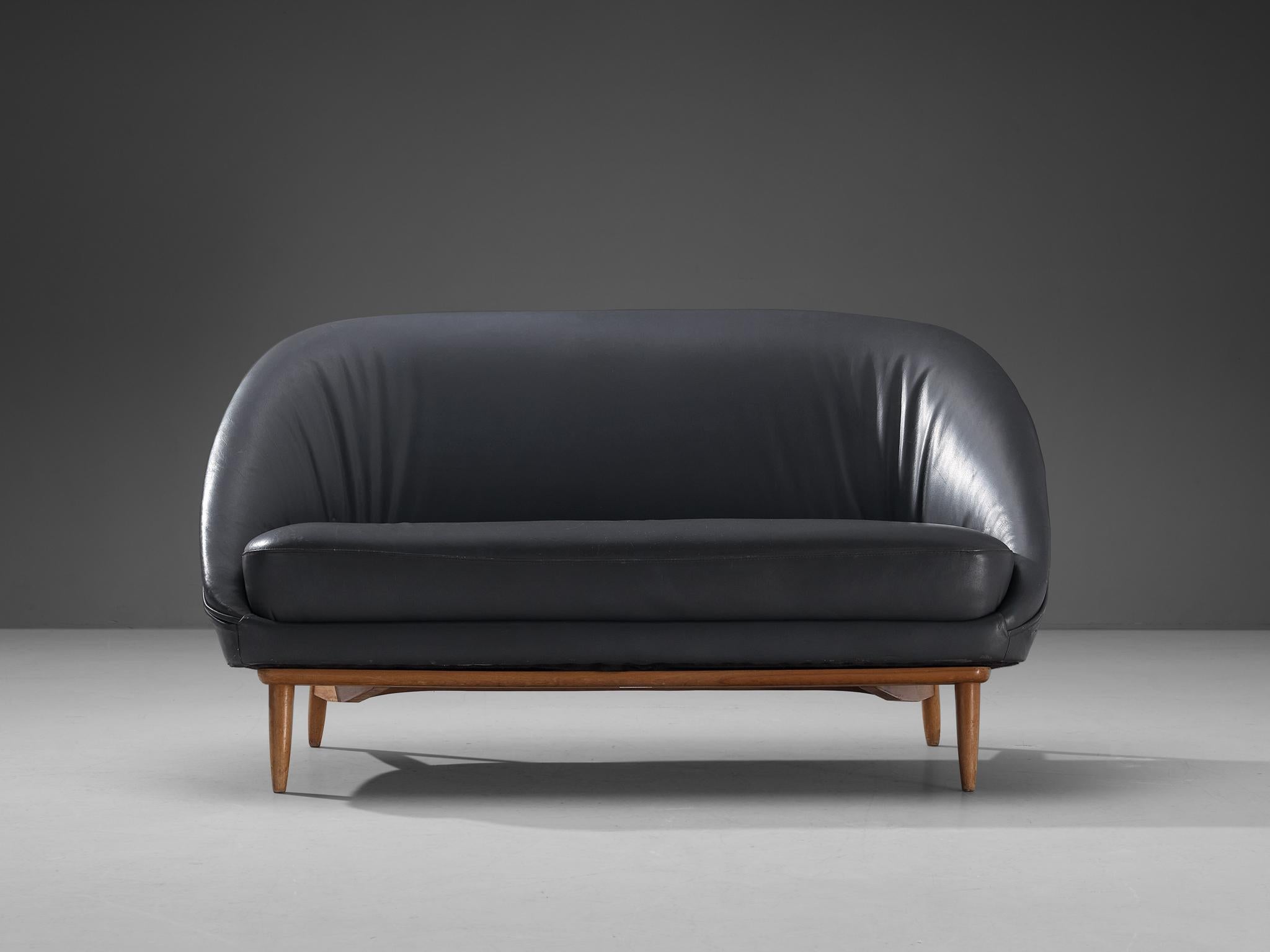 Theo Ruth for Artifort Sofa in Dark Grey Leather In Good Condition In Waalwijk, NL