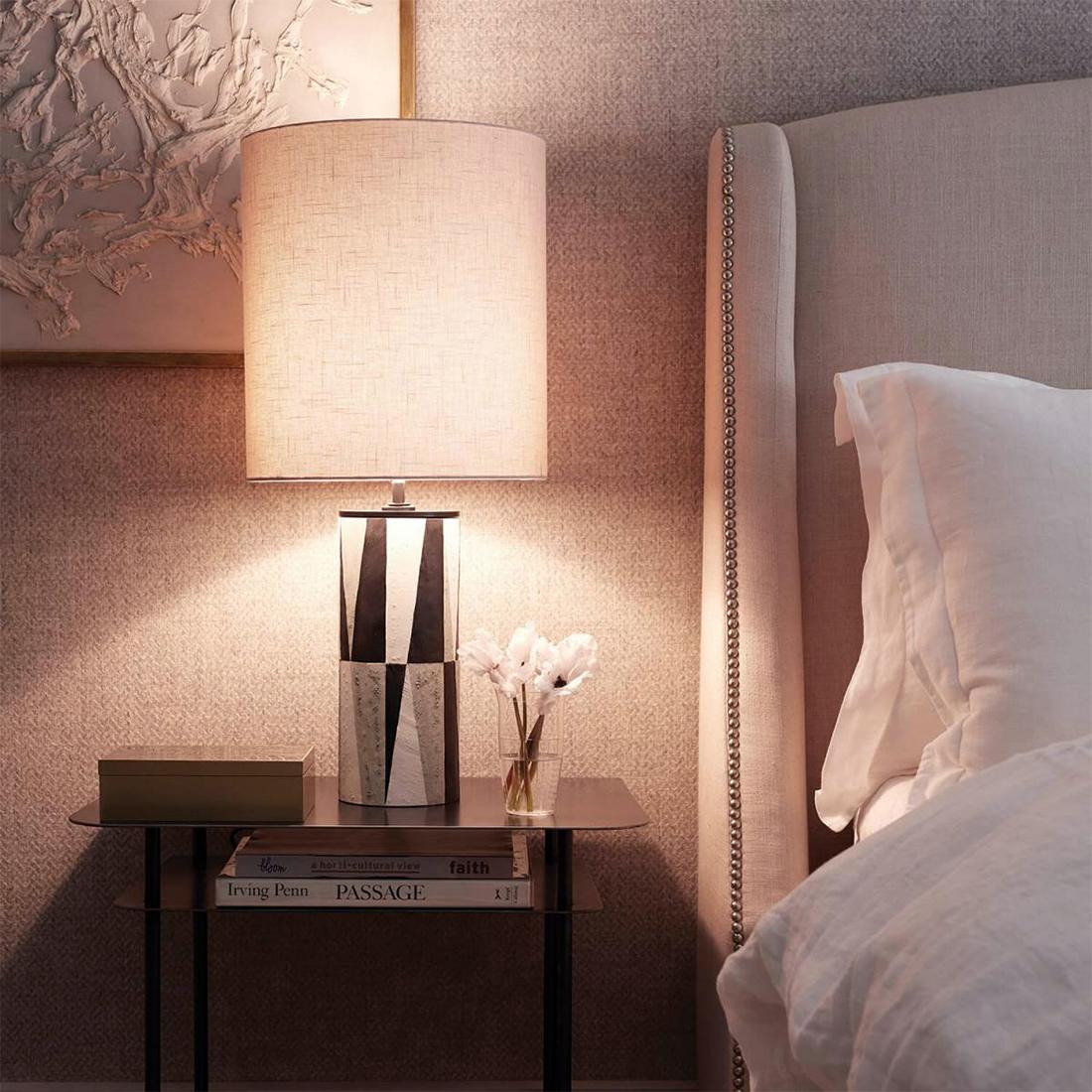 Contemporary Theo Table Lamp in Earthenware