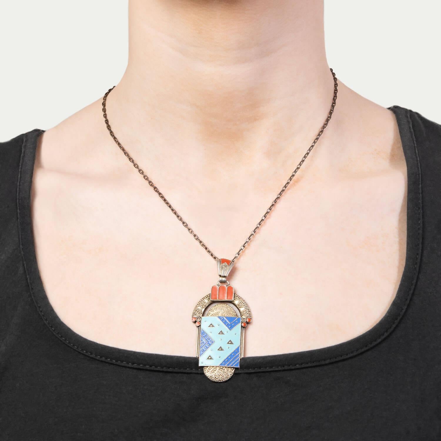THEODOR FAHRNER-inspired Art Deco Sterling Silver and Enamel Pendant Necklace For Sale 4