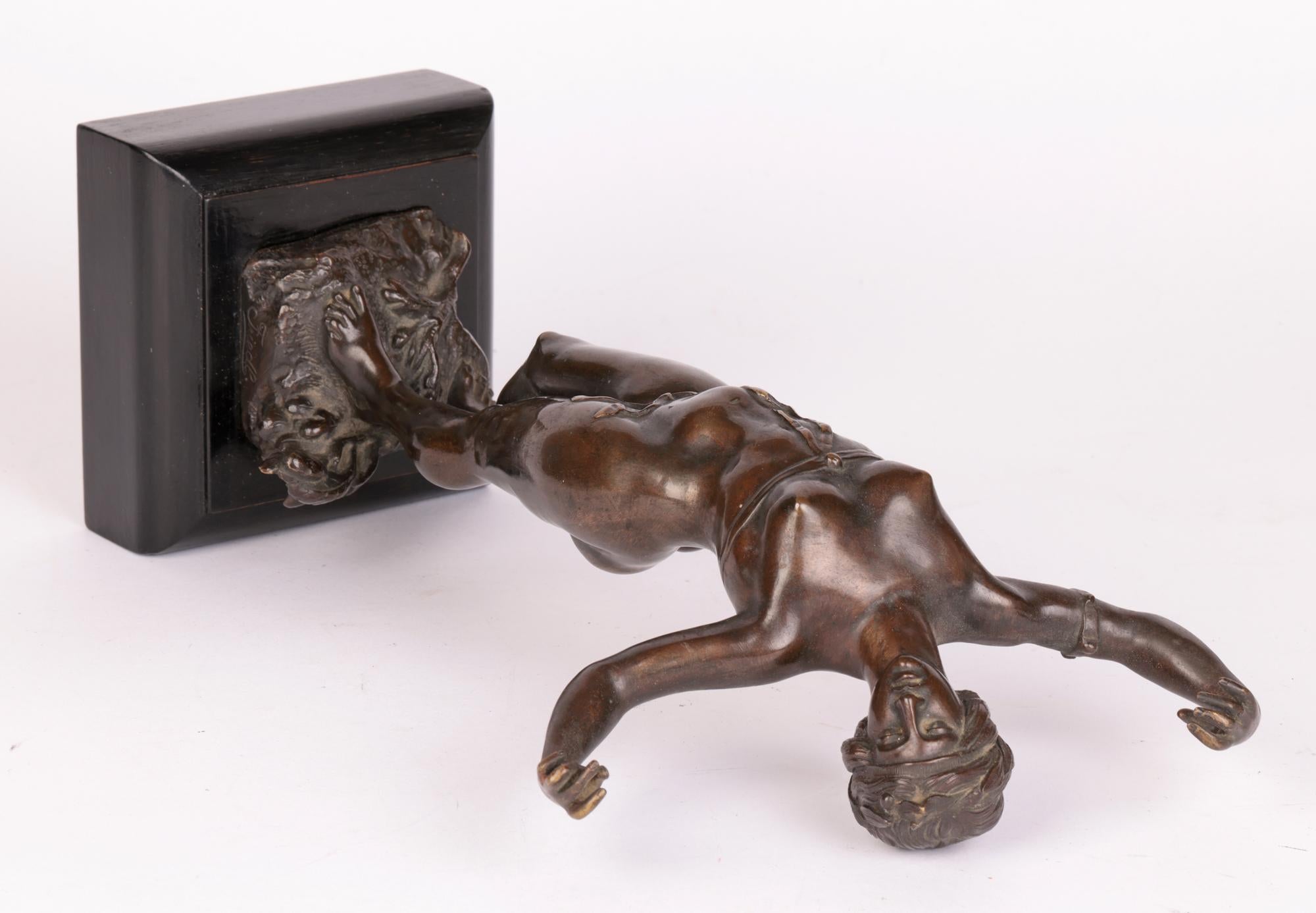 Moulage Theodor Friedl - Sculpture en bronze d'un nu féminin dansant autrichien en vente