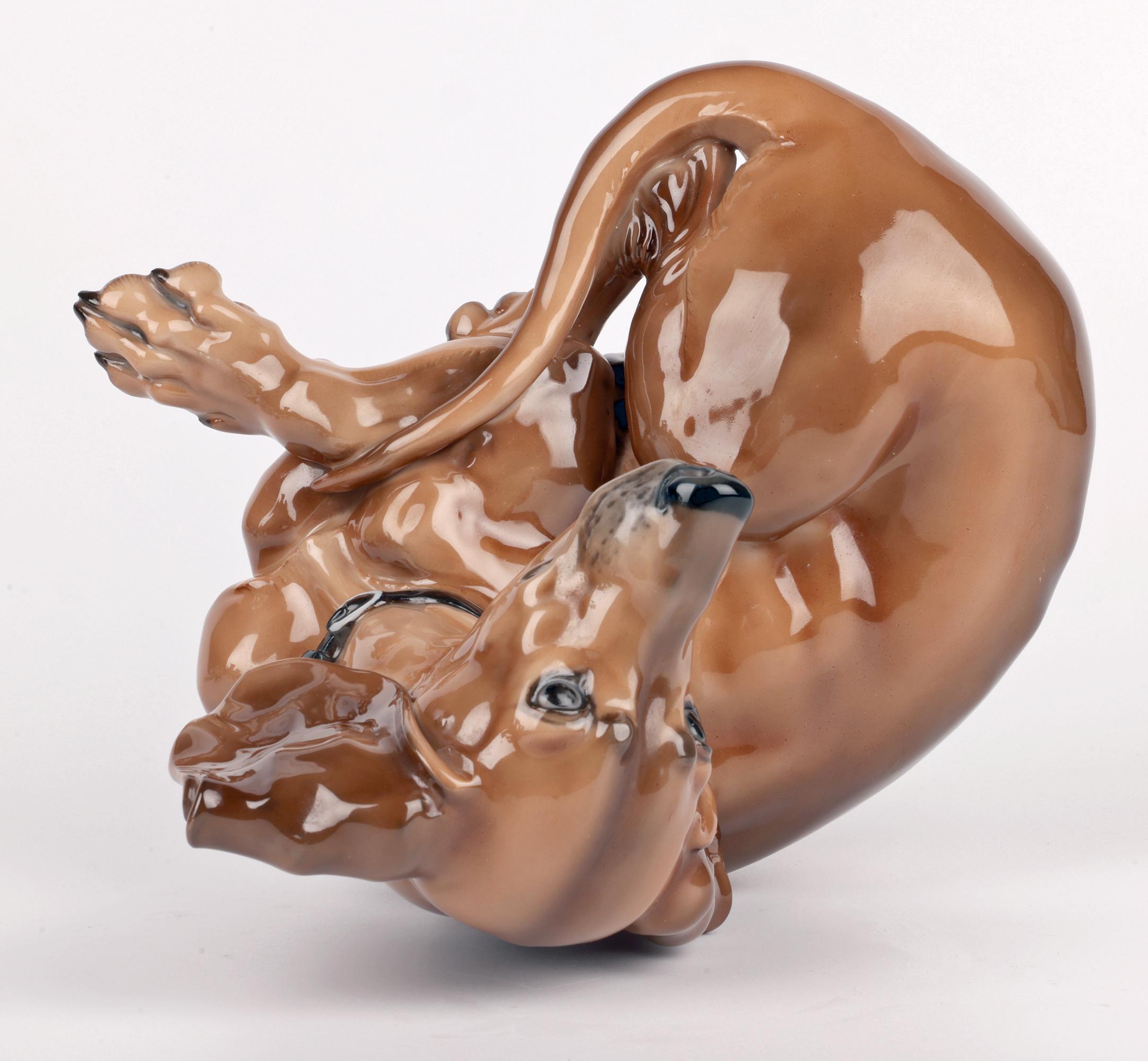 Theodor Karner for Rosenthal Rare Large Dachshundain Porcelain Figure en vente 2