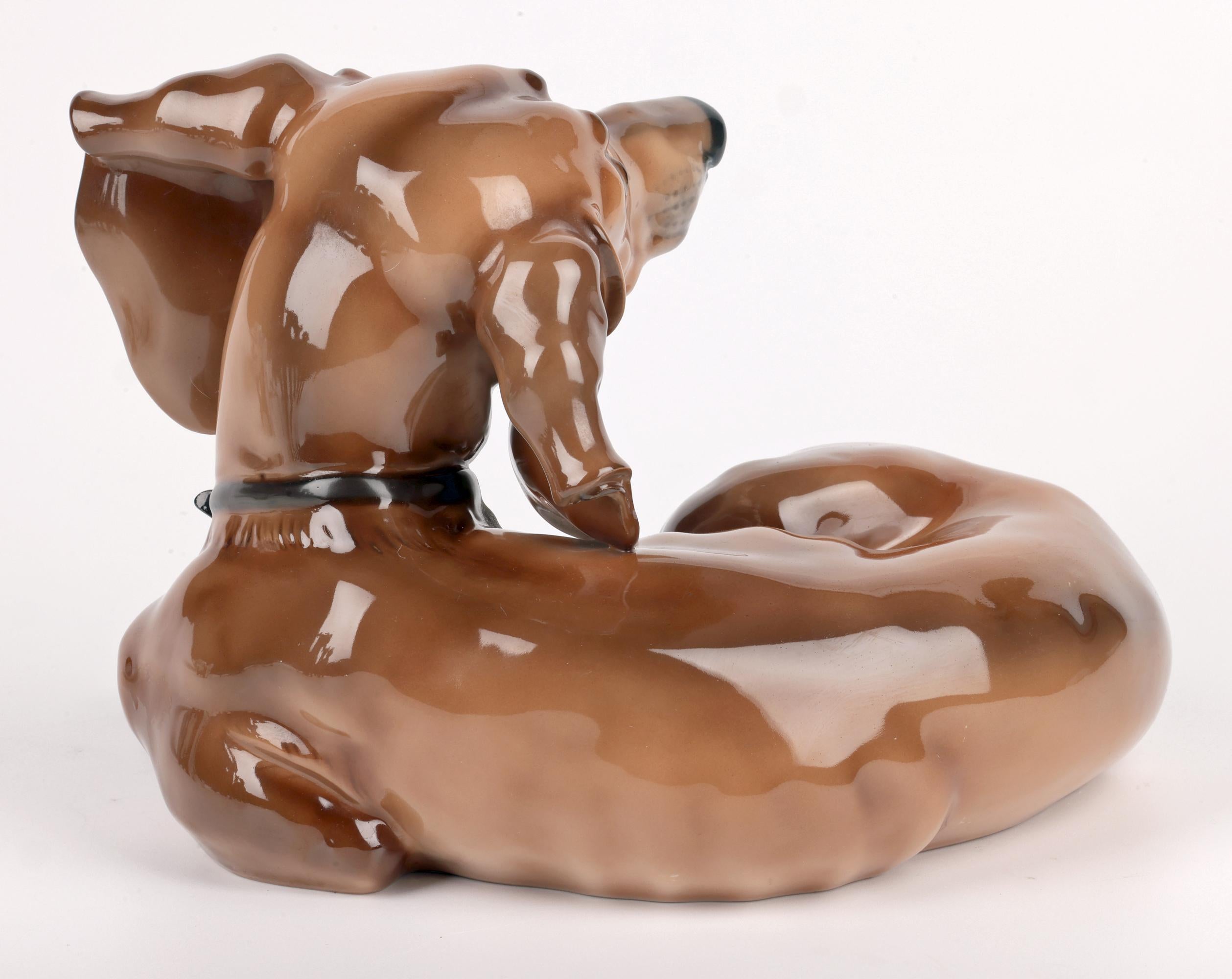 Theodor Karner for Rosenthal Rare Large Dachshundain Porcelain Figure en vente 6