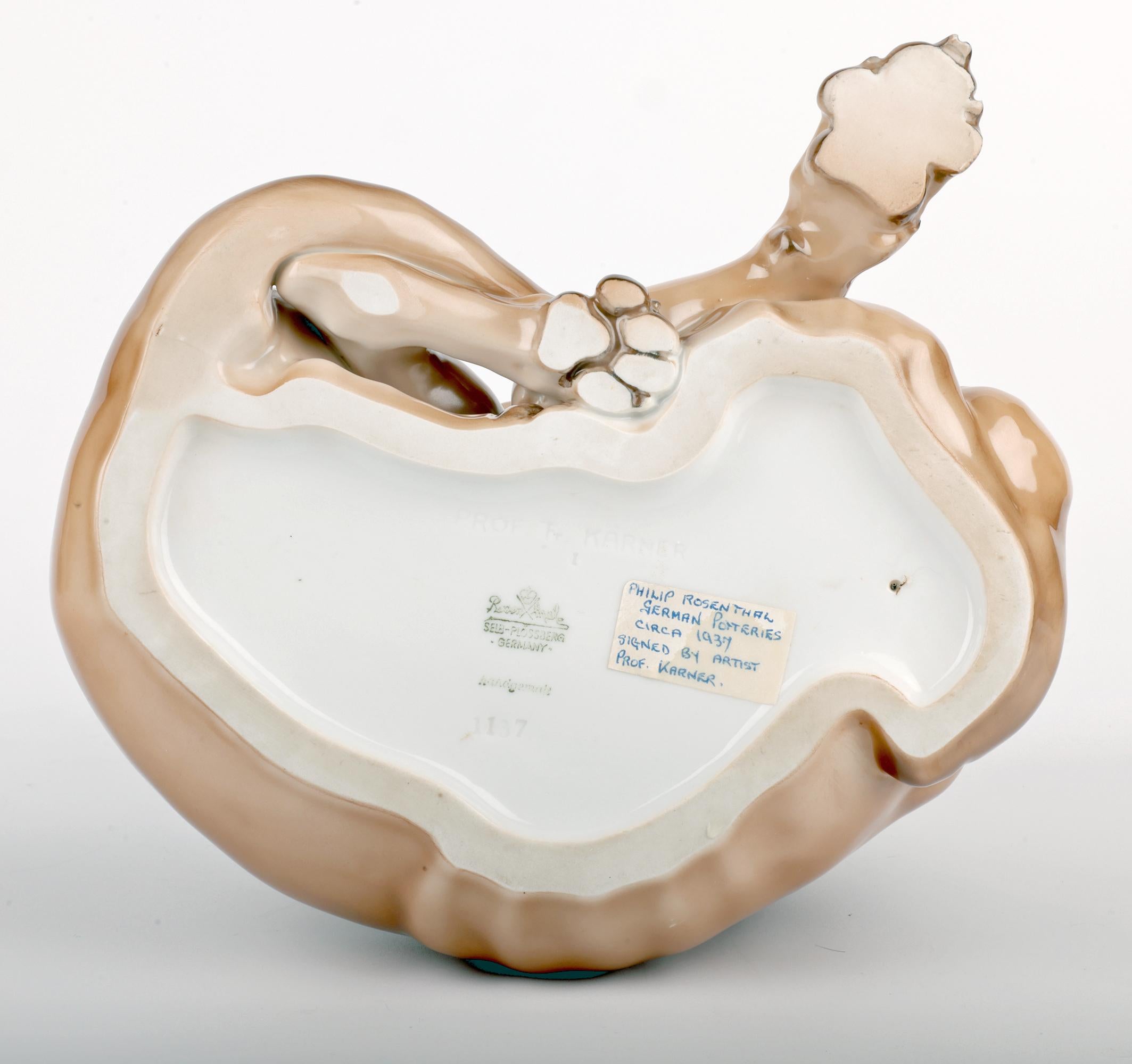 Theodor Karner for Rosenthal Rare Large Dachshundain Porcelain Figure en vente 7
