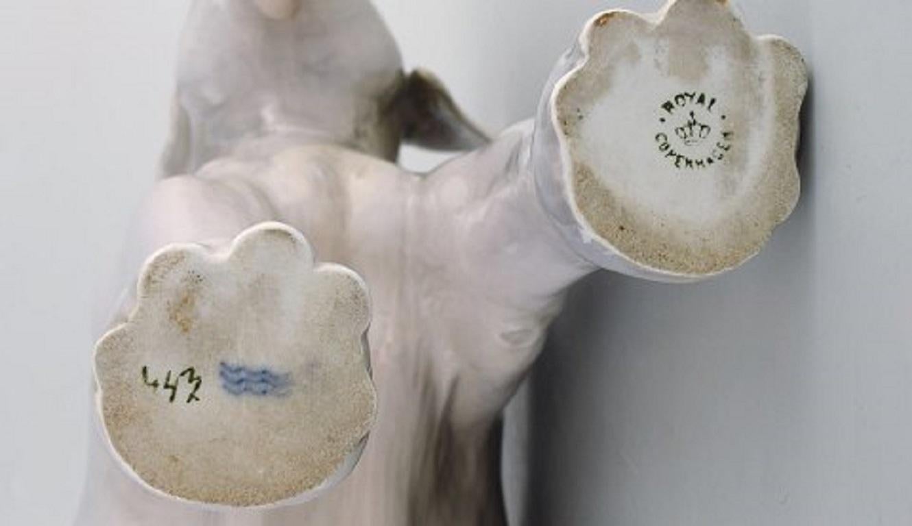 Theodor Madsen pour Royal Copenhagen:: Figurine rare en porcelaine:: Éléphant colossal en vente 3