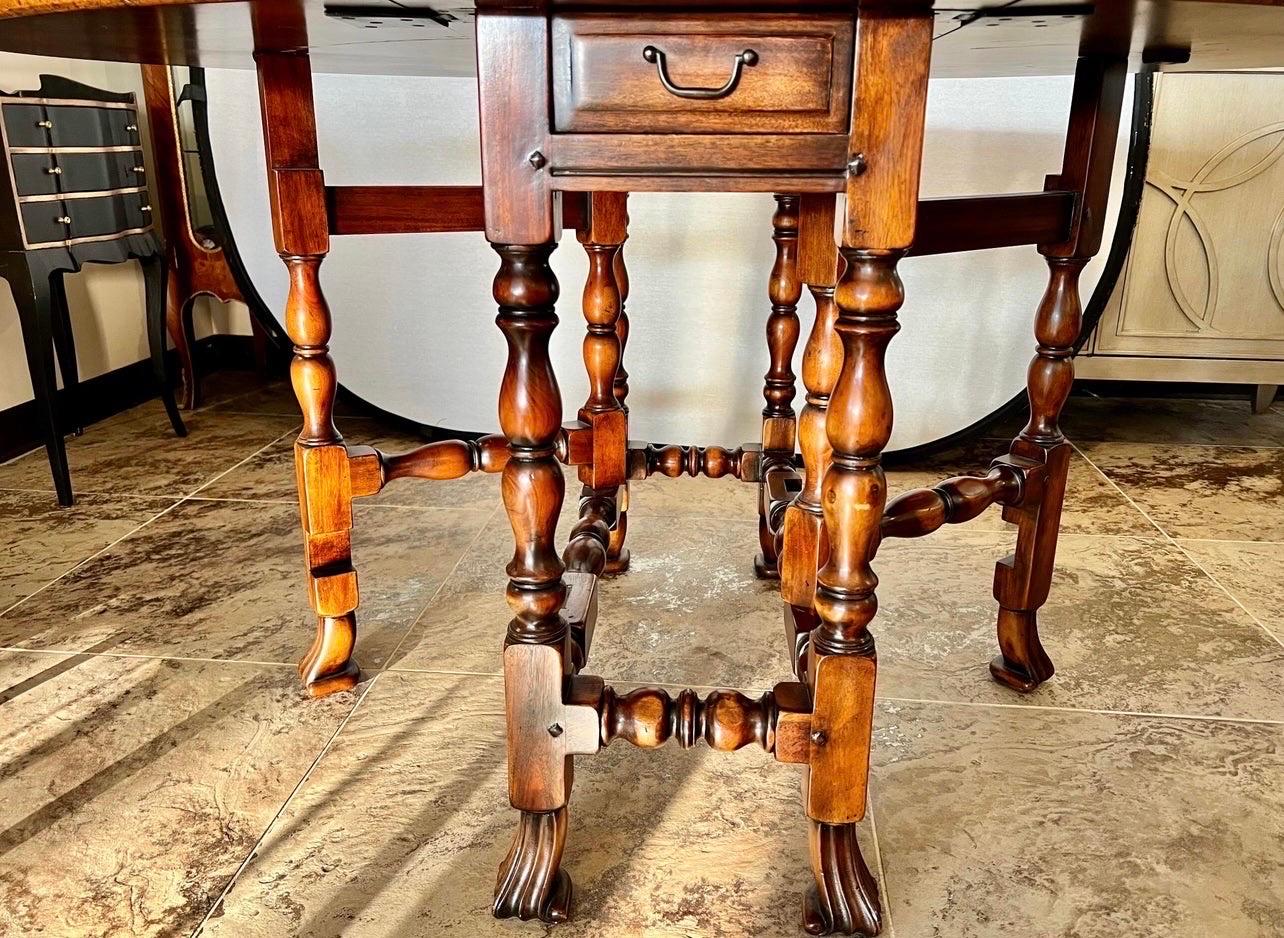 Theodore Alexander Antiqued Drop-leaf Gate-leg Dining Console or Center Table In Good Condition In West Hartford, CT