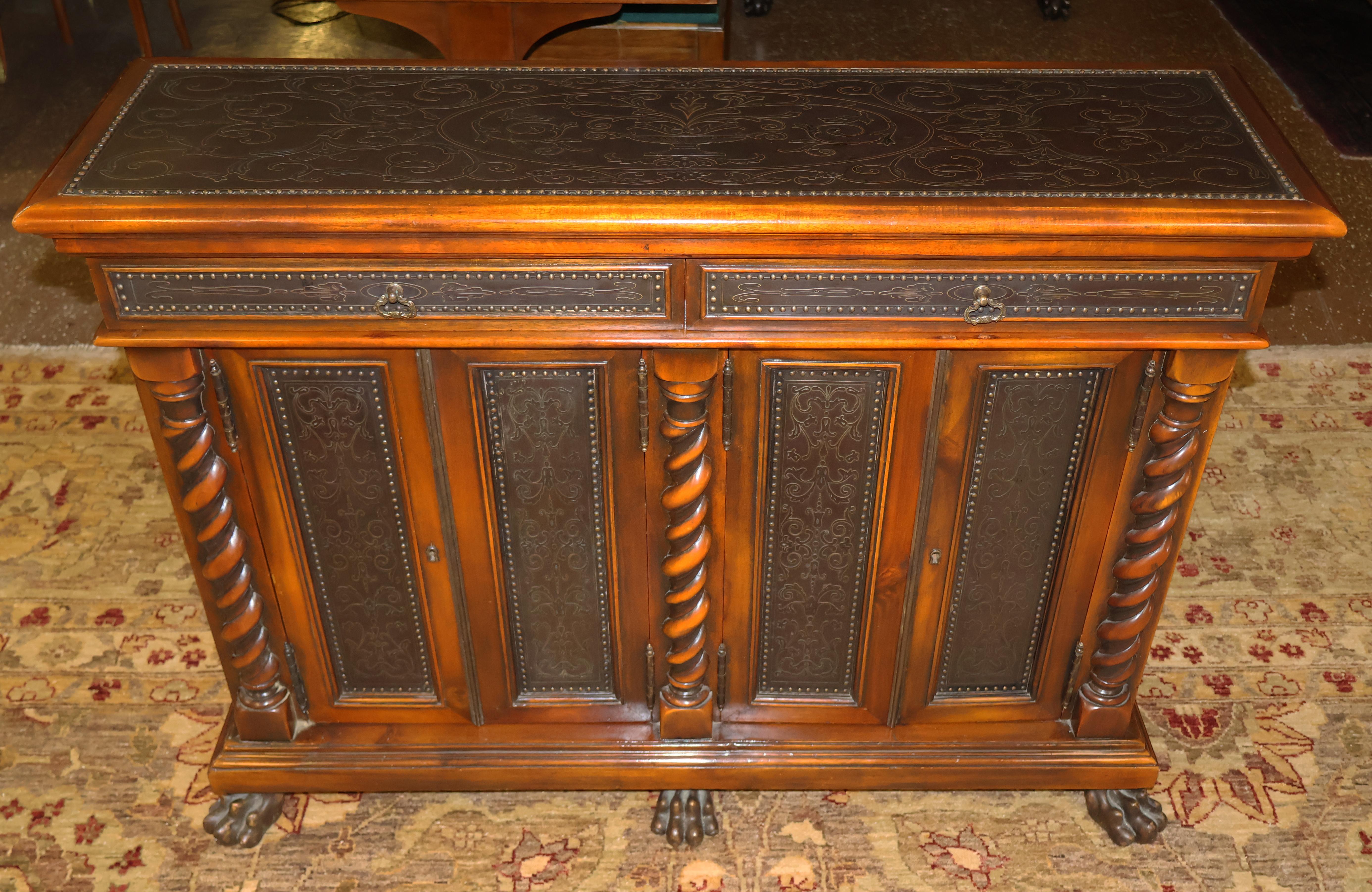 ​Theodore Alexander Armoury Collection Metal & Mahogany Server Sideboard Console

Dimensions : 31.5