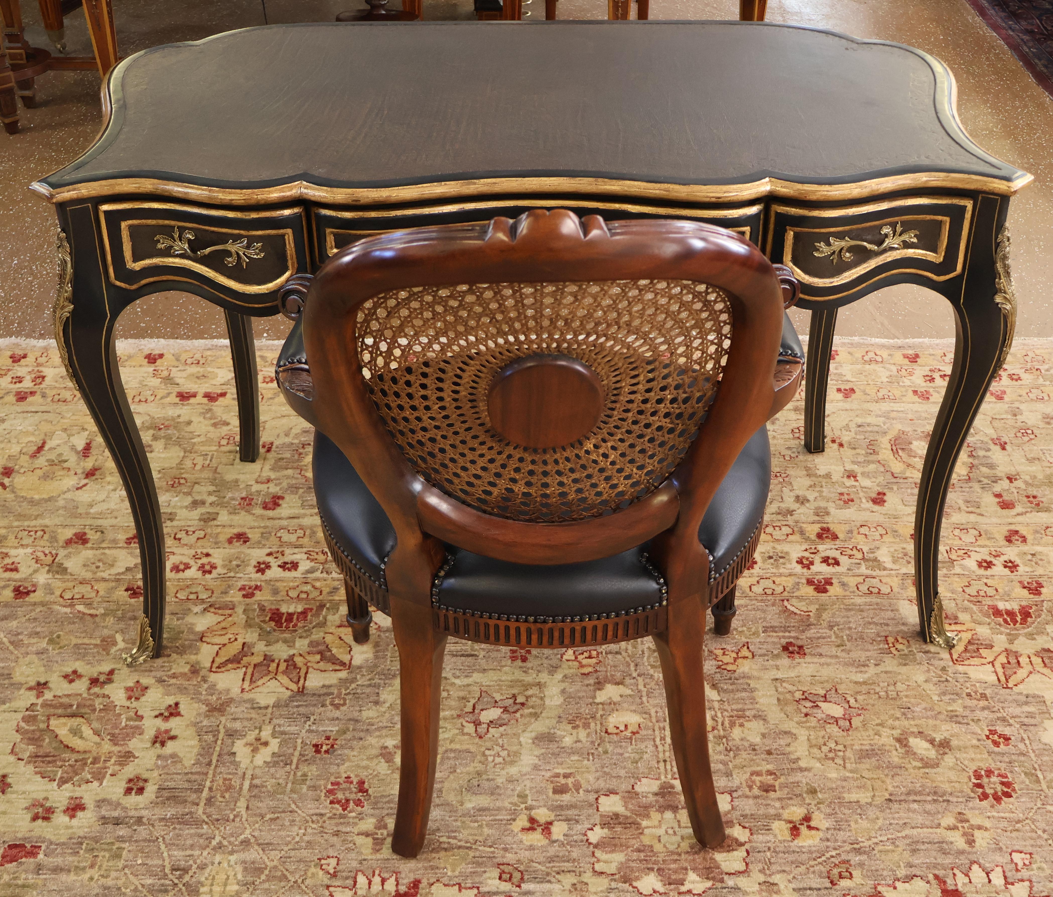 Theodore Alexander Escritorio con Silla y Tapa de Cuero Estilo Luis XVI Francés Negro Vietnamita