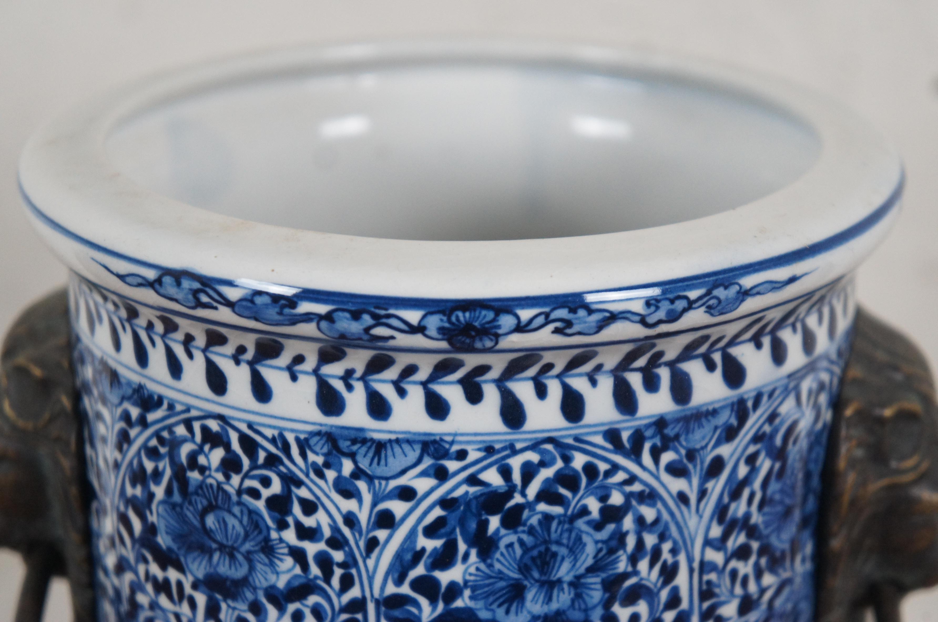 Theodore Alexander Blue & White Porcelain Lion Head Handle Mantel Vase Urn 12