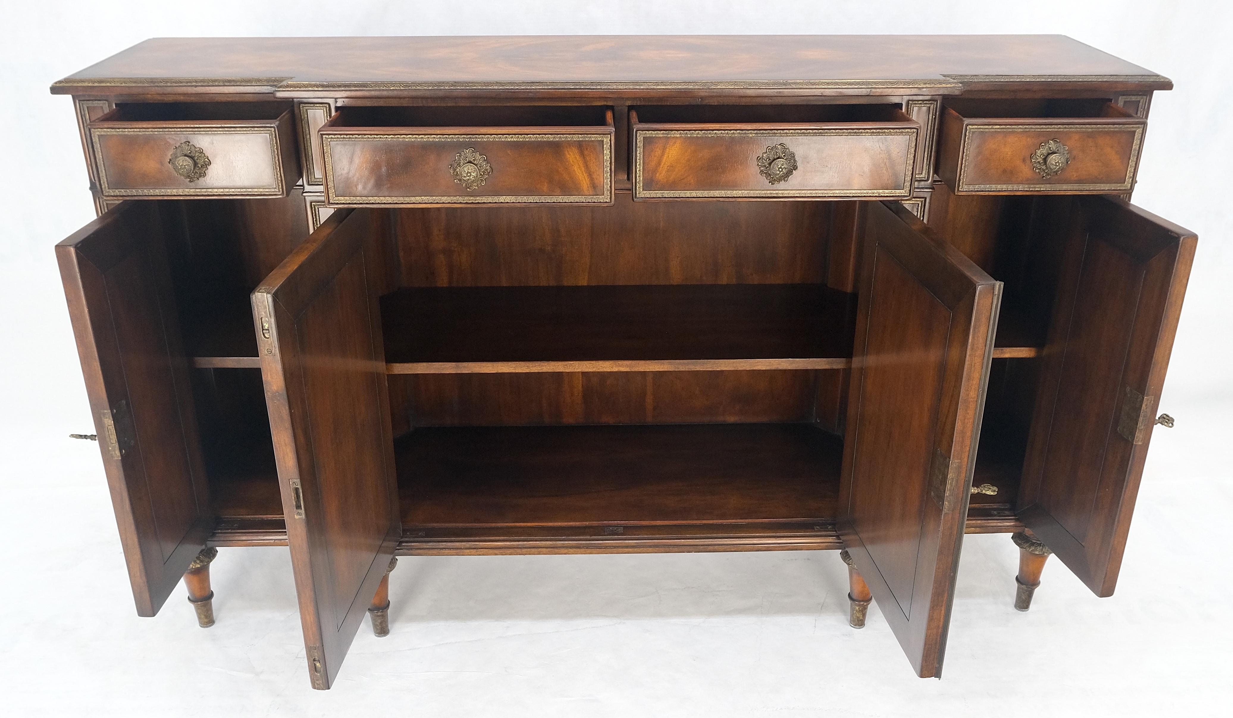 Theodore Alexander Credenza Buffet Credenza Console in legno di radica Stupefacente MINT in vendita 3