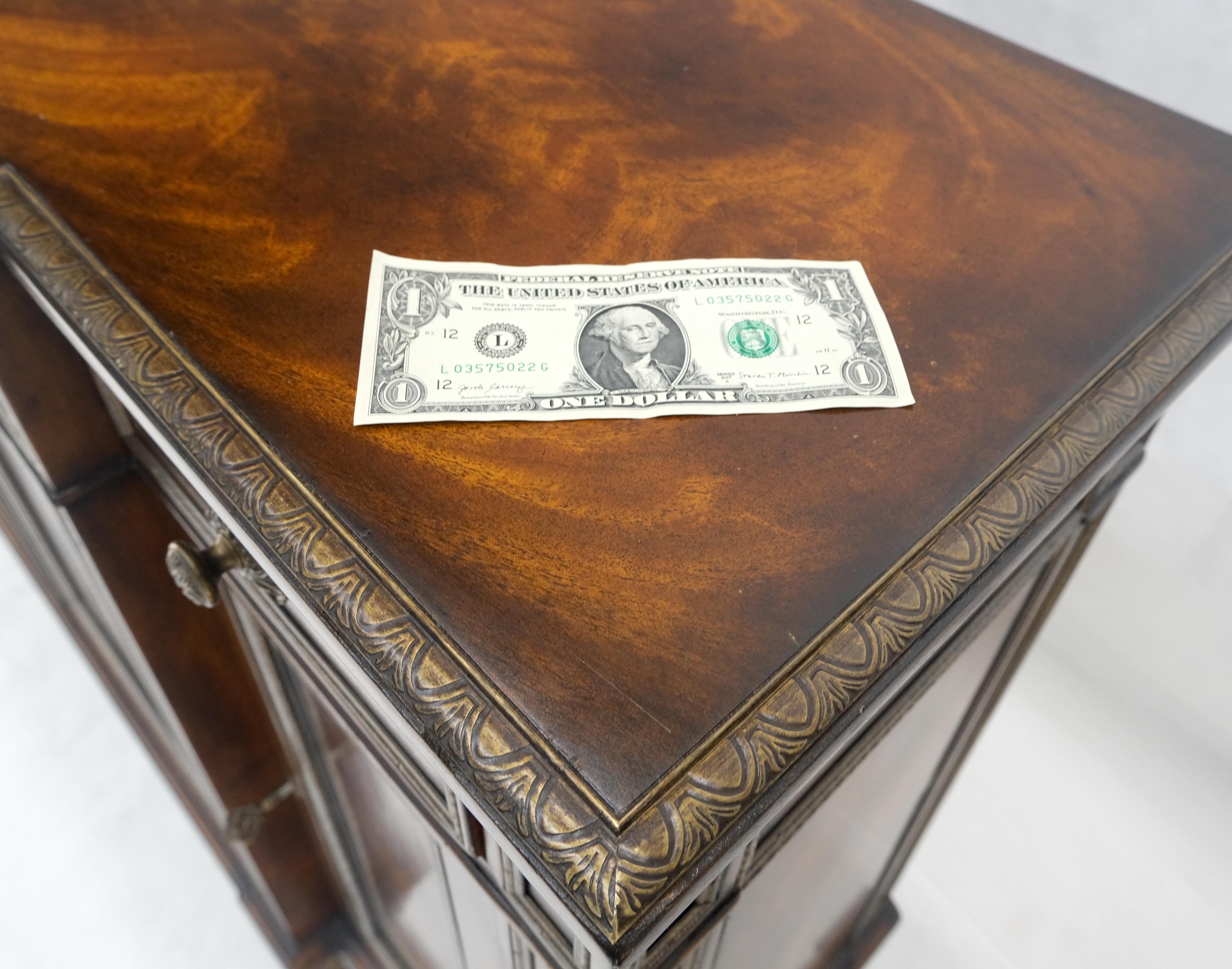 Theodore Alexander Credenza Buffet Credenza Console in legno di radica Stupefacente MINT in vendita 10