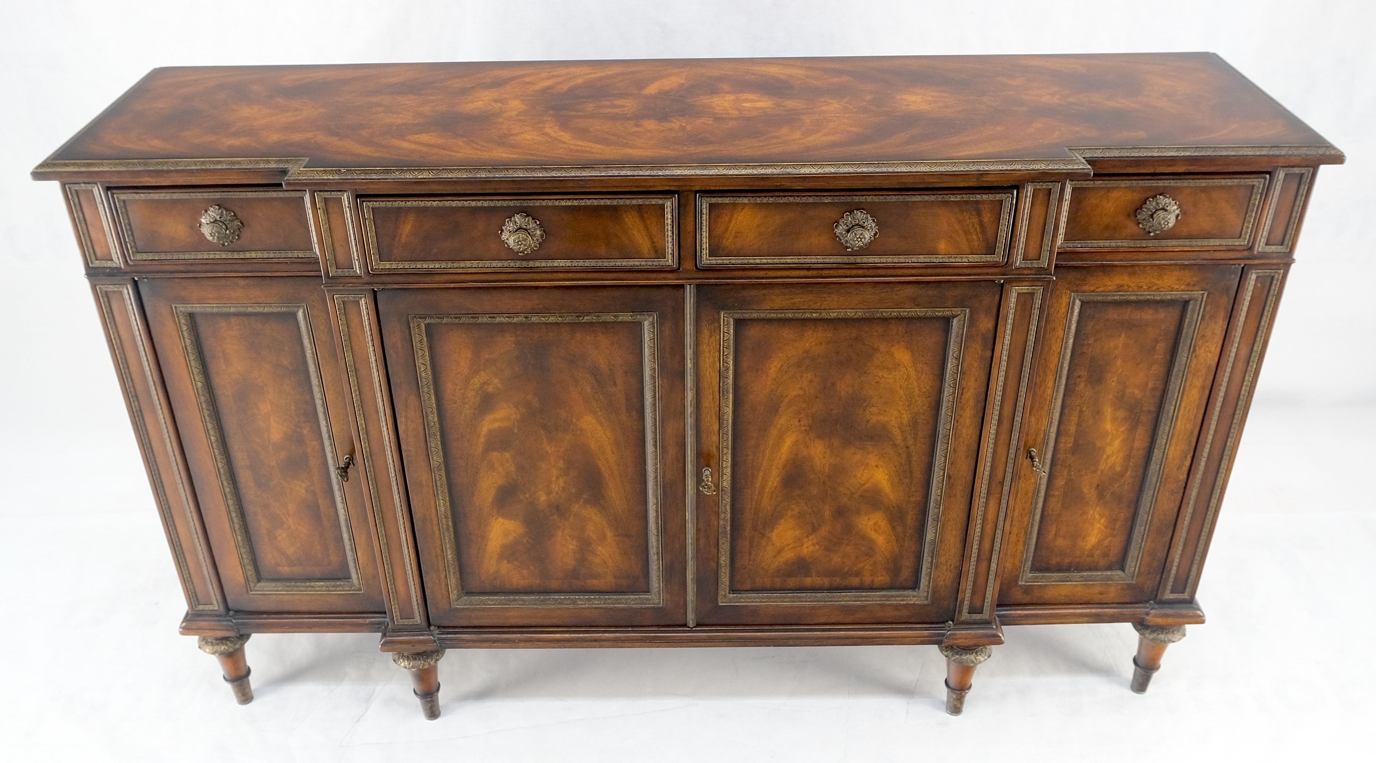 Sconosciuto Theodore Alexander Credenza Buffet Credenza Console in legno di radica Stupefacente MINT in vendita