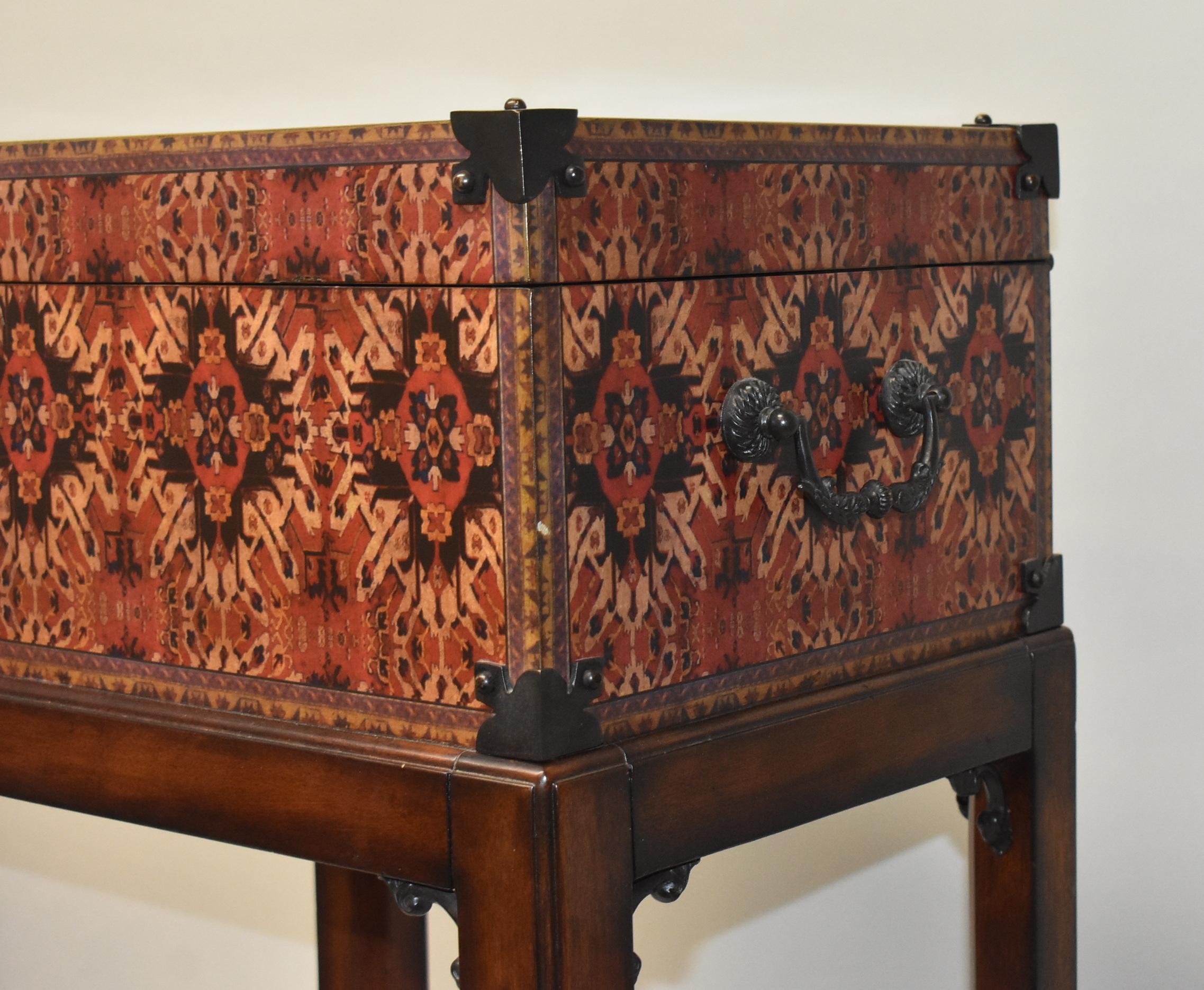 Theodore Alexander Carpet Box on Stand In Good Condition In Toledo, OH