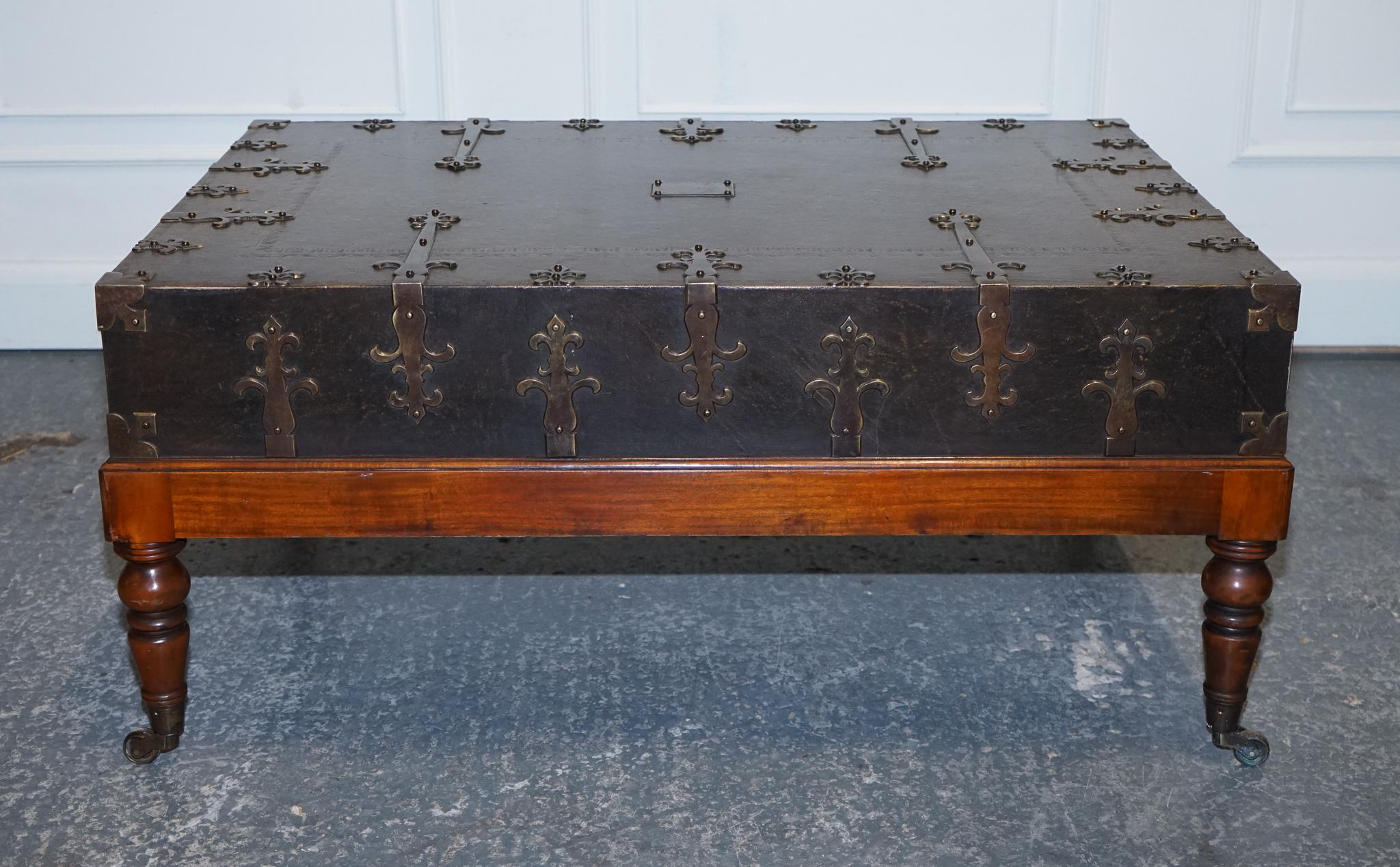 Antiques of London



We are delighted to offer for sale this Theodore Alexander's Exquisite Large Coffee Table.

It exemplifies a harmonious blend of elegance and practicality, featuring beautifully crafted drawers on both sides that offer ample