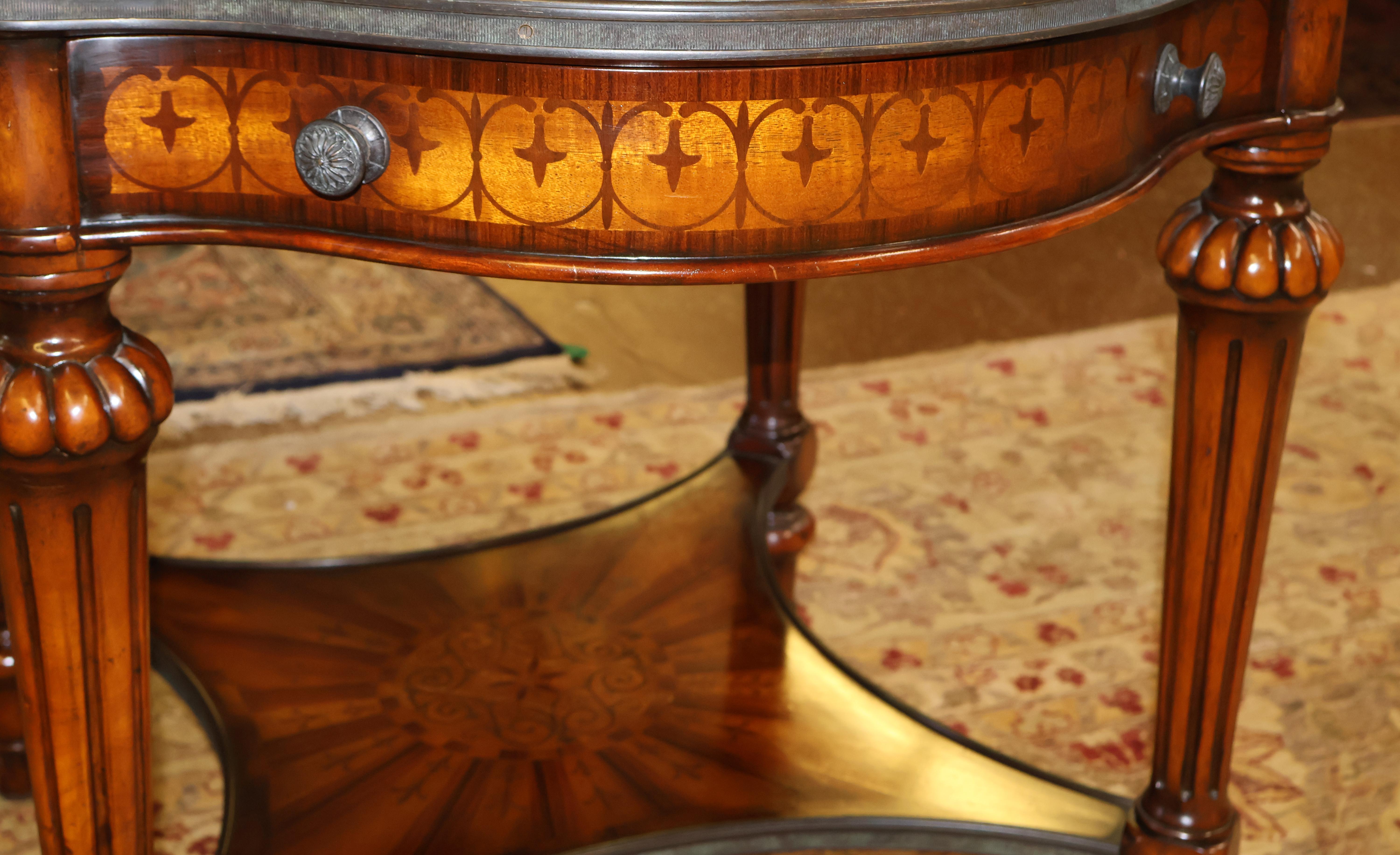 Theodore Alexander French Style Inlaid Burled Walnut Lamp End Center Table For Sale 5