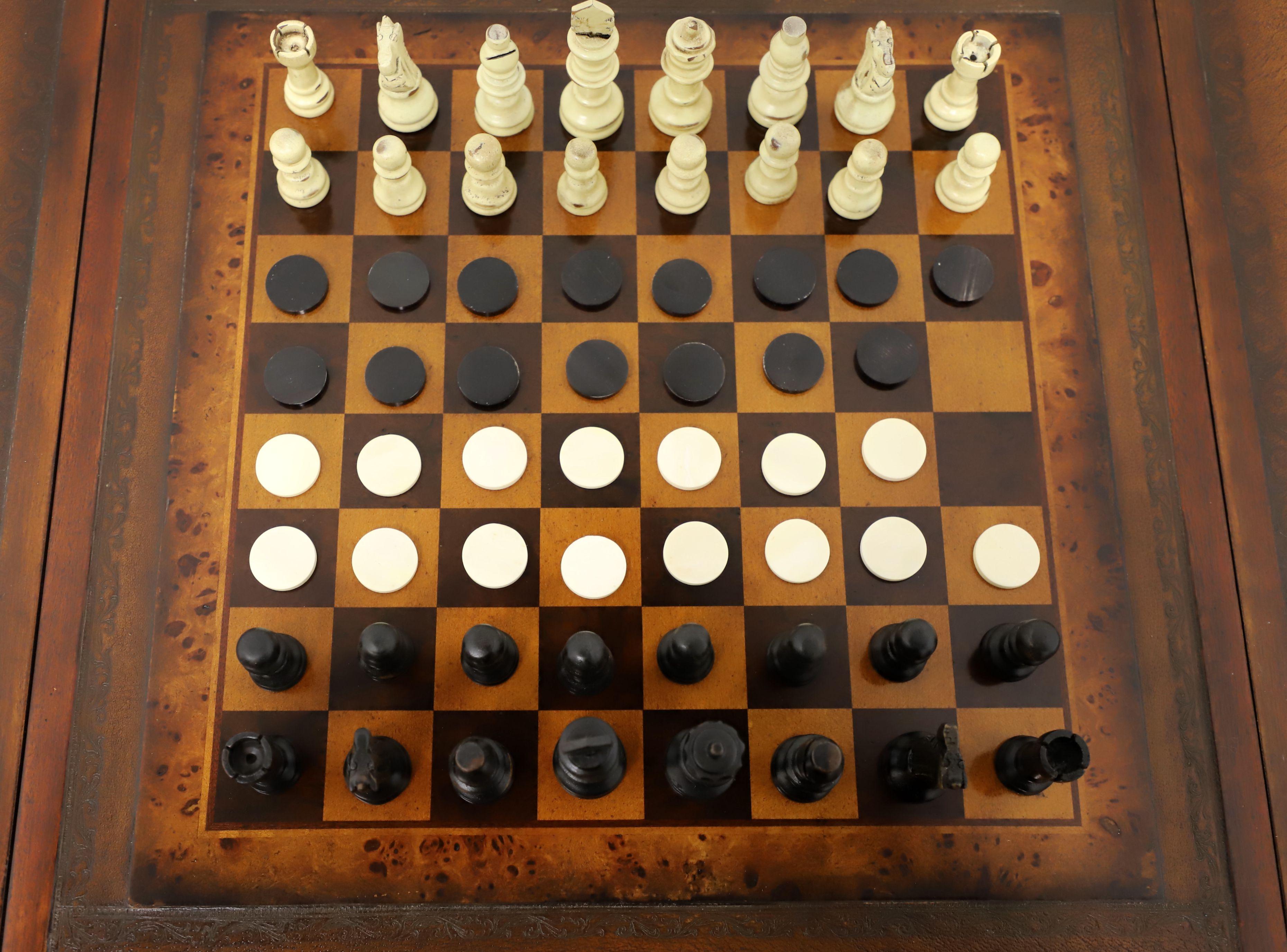 THEODORE ALEXANDER Inlaid Walnut Acacia William & Mary Leather Top Game Table 5