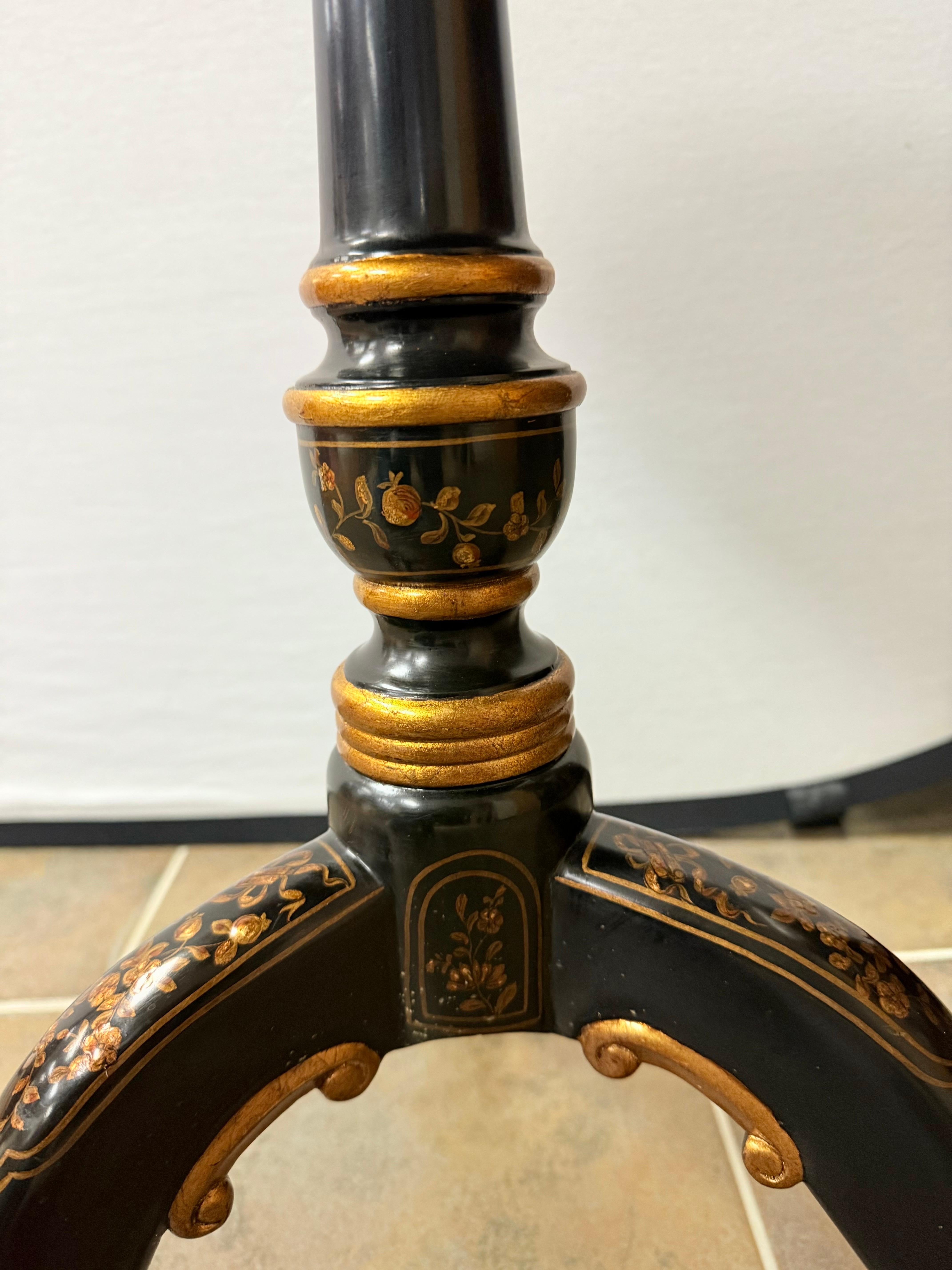 Theodore Alexander Lacquered Butterfly Round Pedestal Side End Tripod Table In Good Condition For Sale In West Hartford, CT