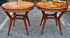 Tavolo da centro / Tavolino con intarsio di legni di frutta misti di Theodore Alexander