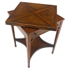 Theodore Alexander Table de jeu à un tiroir avec dessus en cuir Foldes MINT