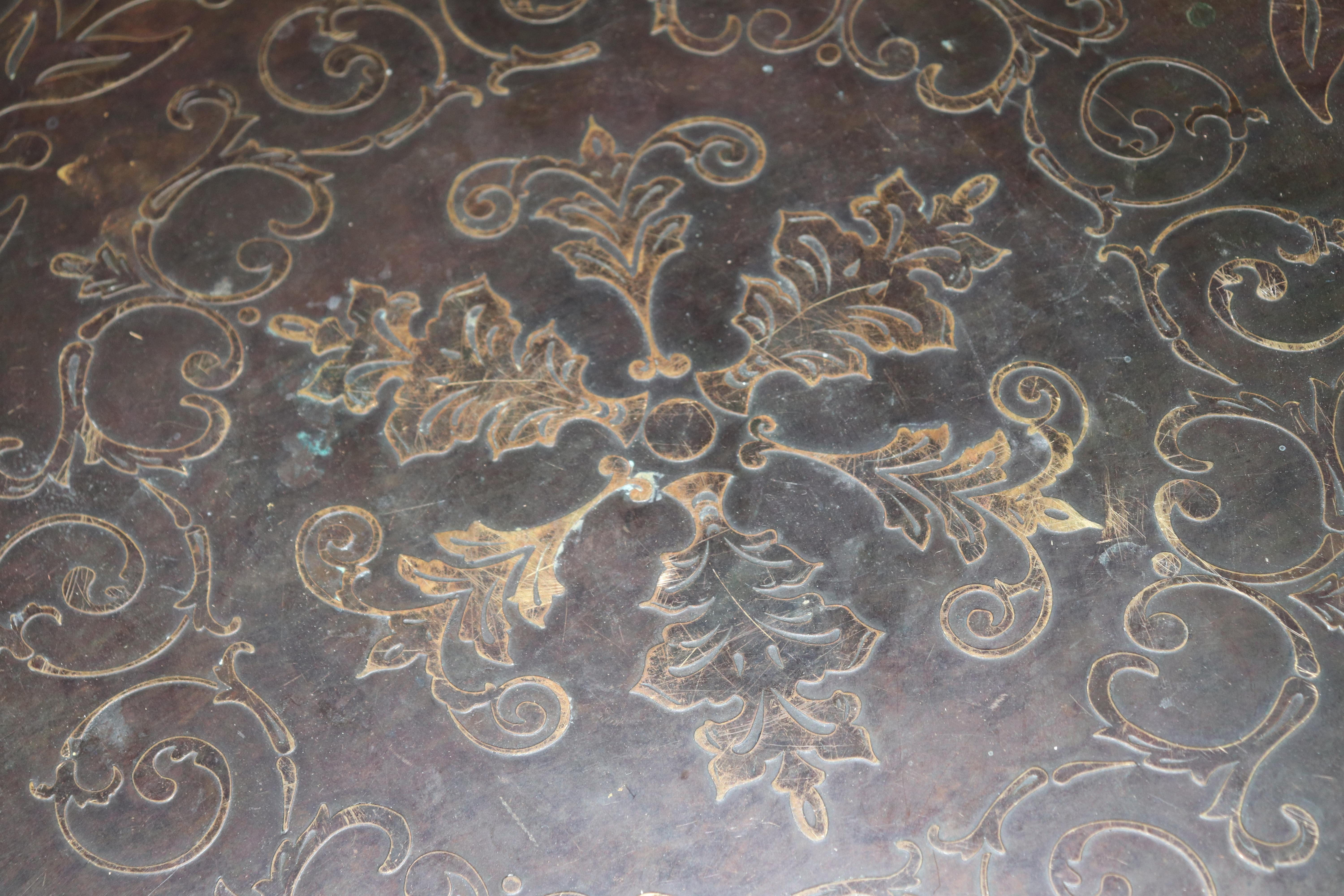 Table centrale figurative en bronze patiné Theodore Alexander en vente 8