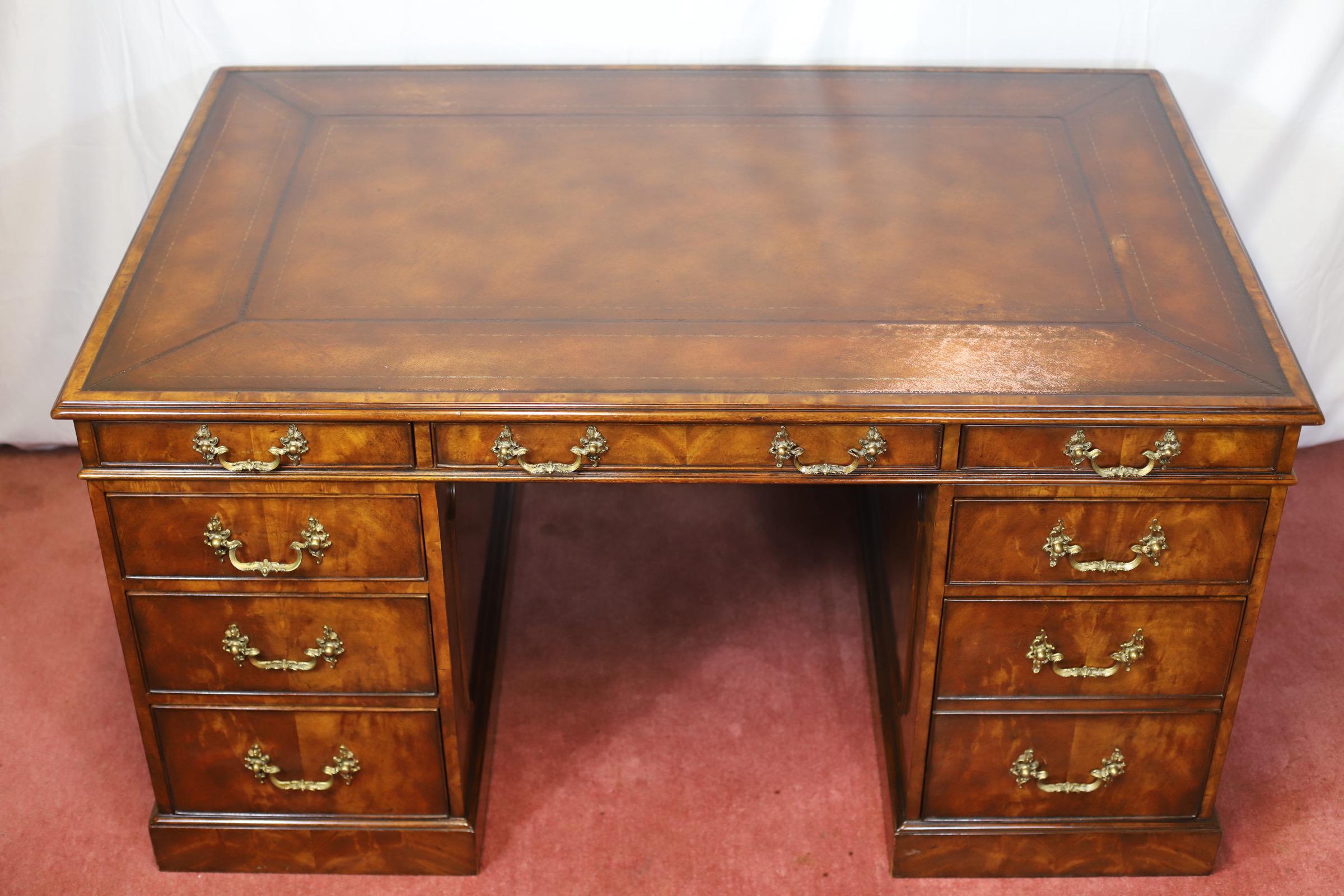 Chippendale Theodore Alexander Stuning Modern George III Style  Twin Pedestal Desk For Sale