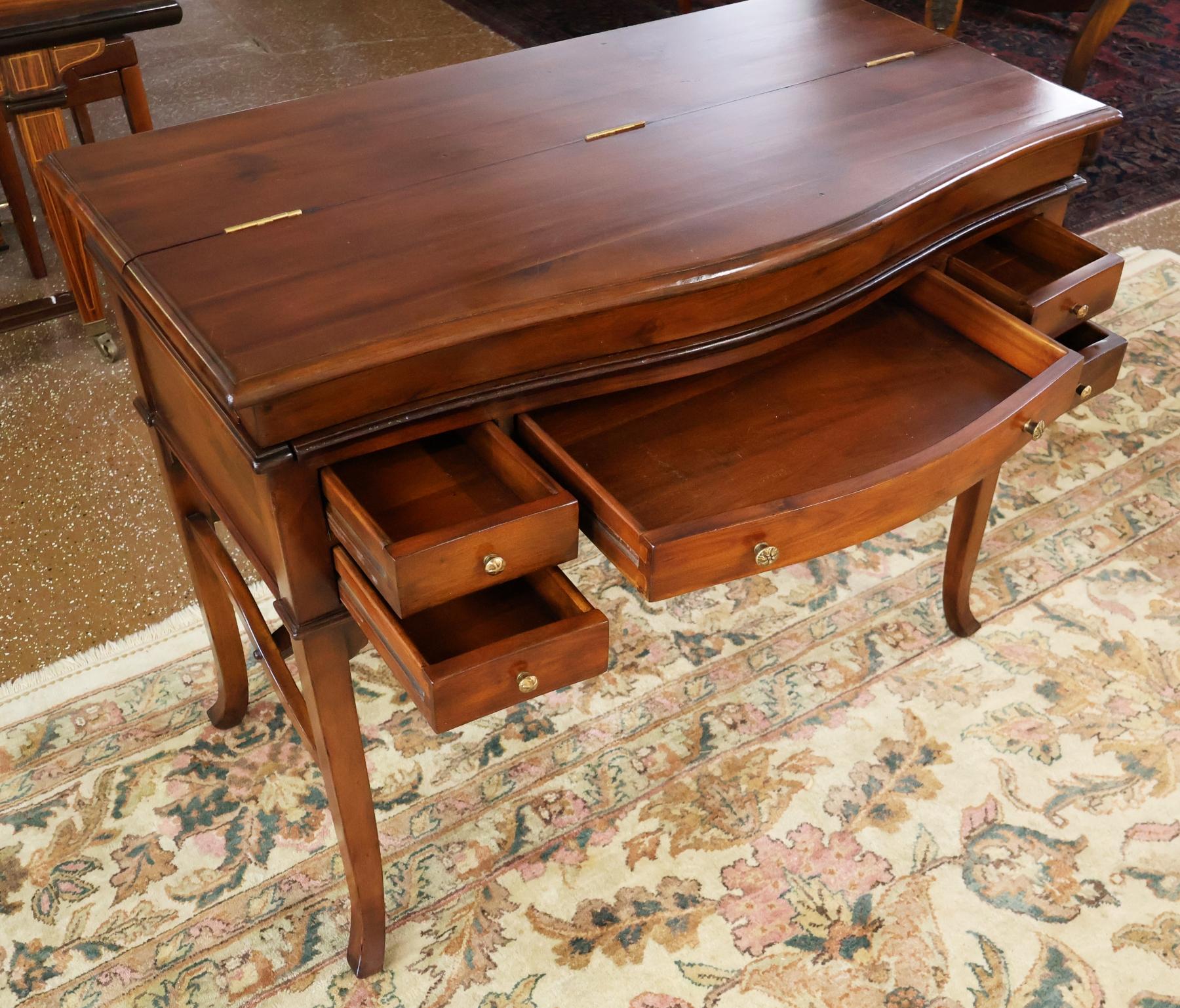 Theodore Alexander The Residency 7100 Bowfront Slide Out Campaigner Writing Desk in vendita 4