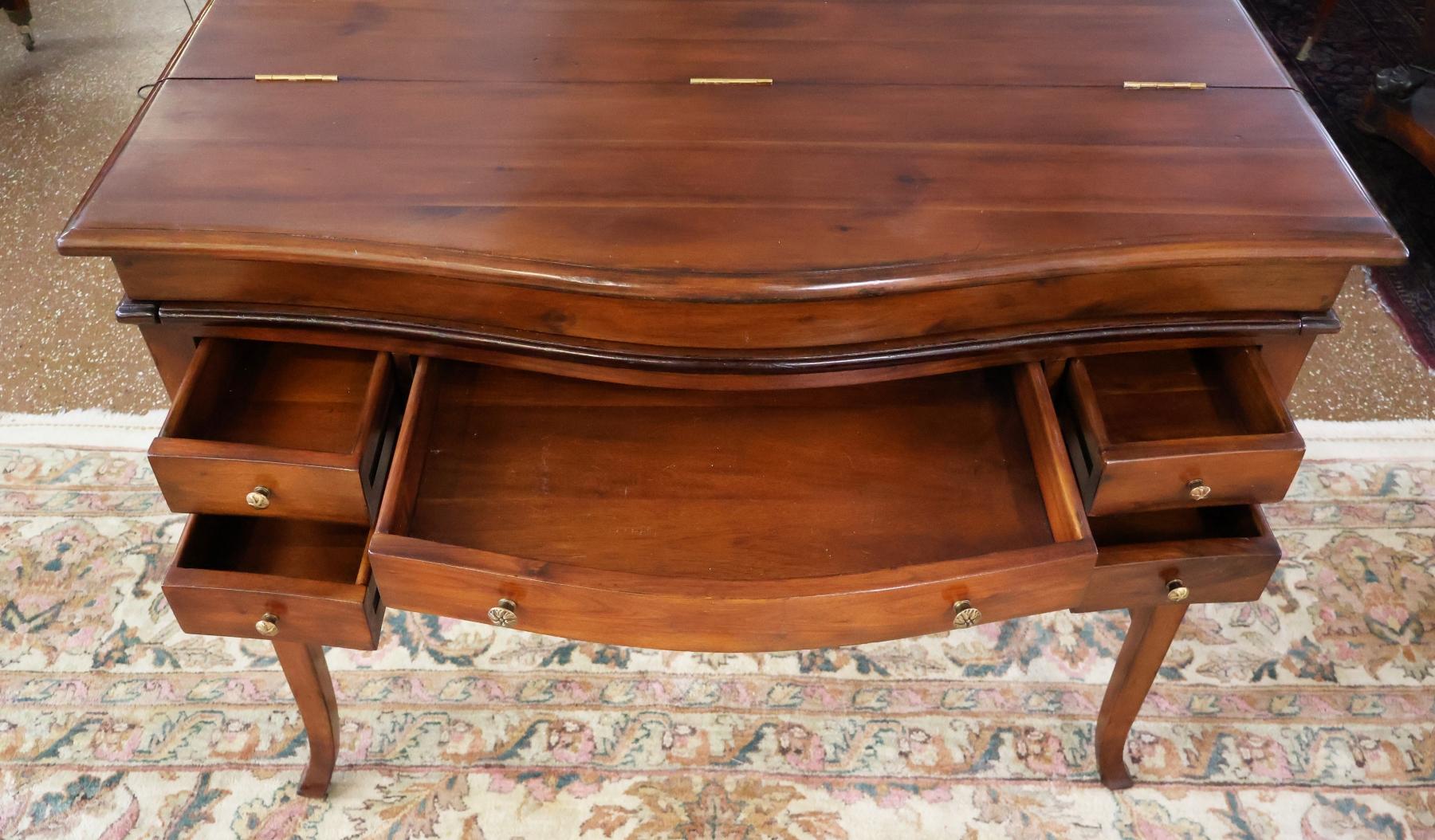 Theodore Alexander The Residency 7100 Bowfront Slide Out Campaigner Writing Desk in vendita 5