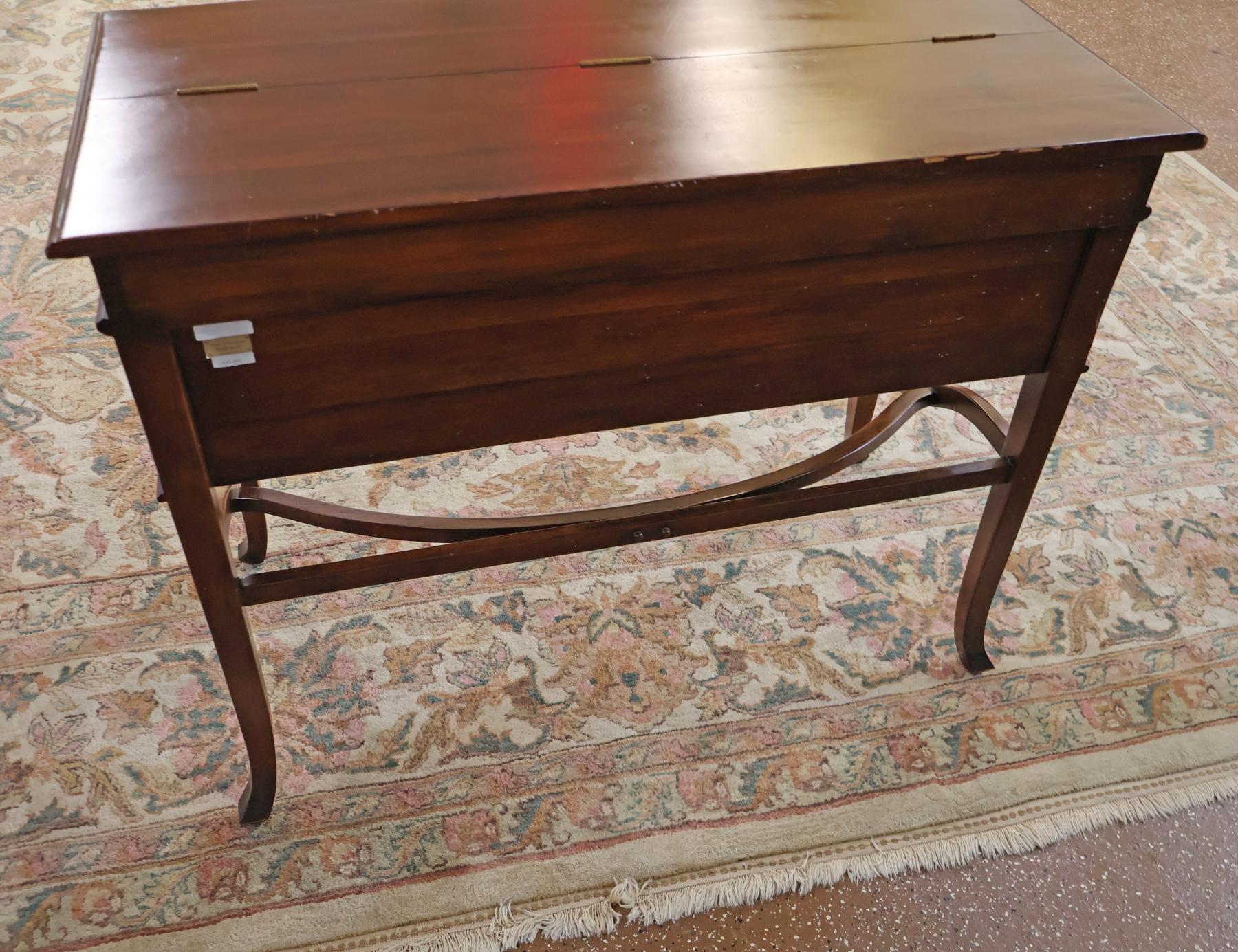 Theodore Alexander The Residency 7100 Bowfront Slide Out Campaigner Writing Desk in vendita 7