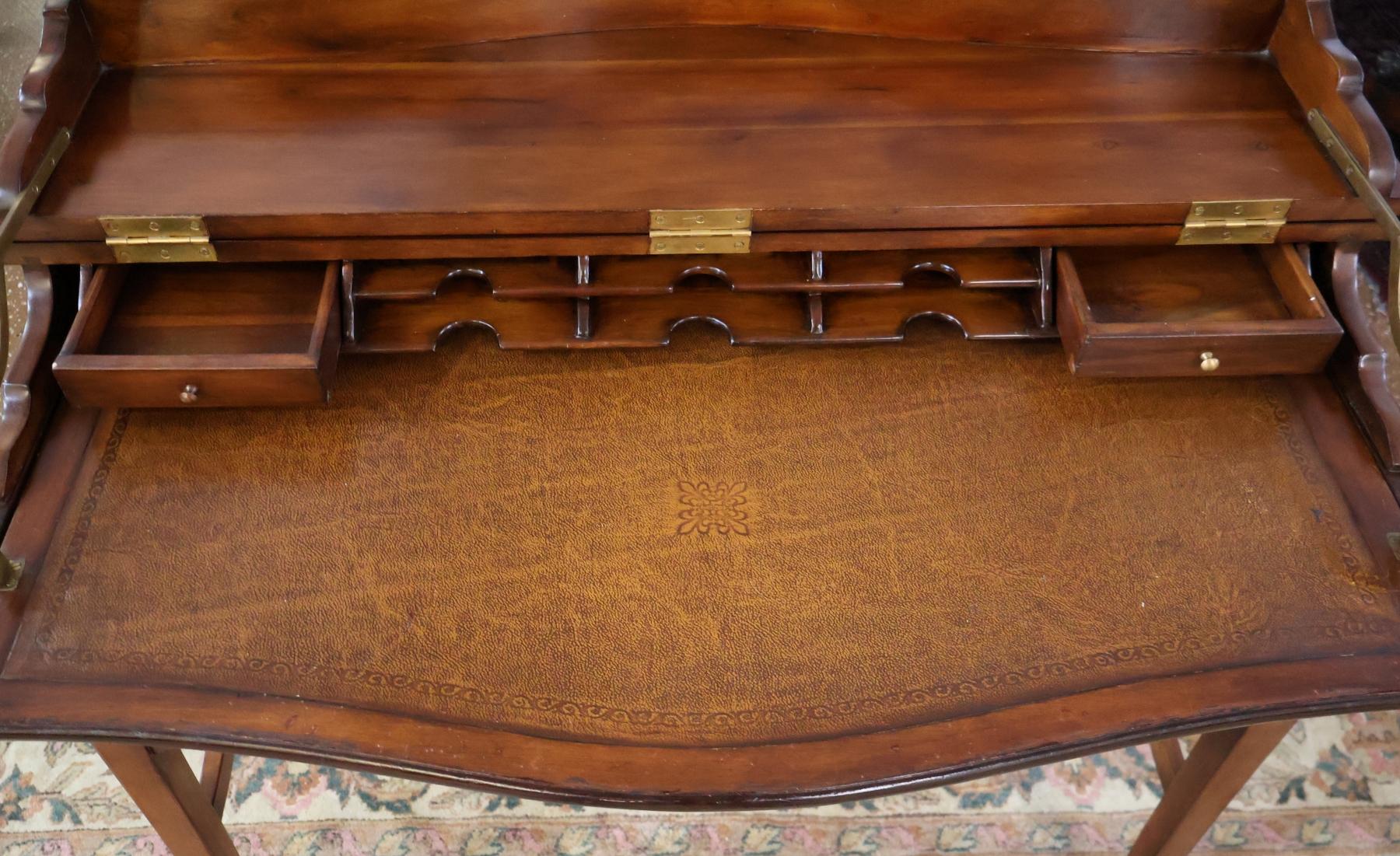 Theodore Alexander The Residency 7100 Bowfront Slide Out Campaigner Writing Desk in vendita 2