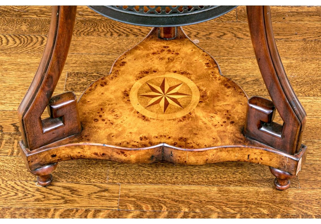 Table d'appoint ronde à trois niveaux Theodore Alexander en vente 4