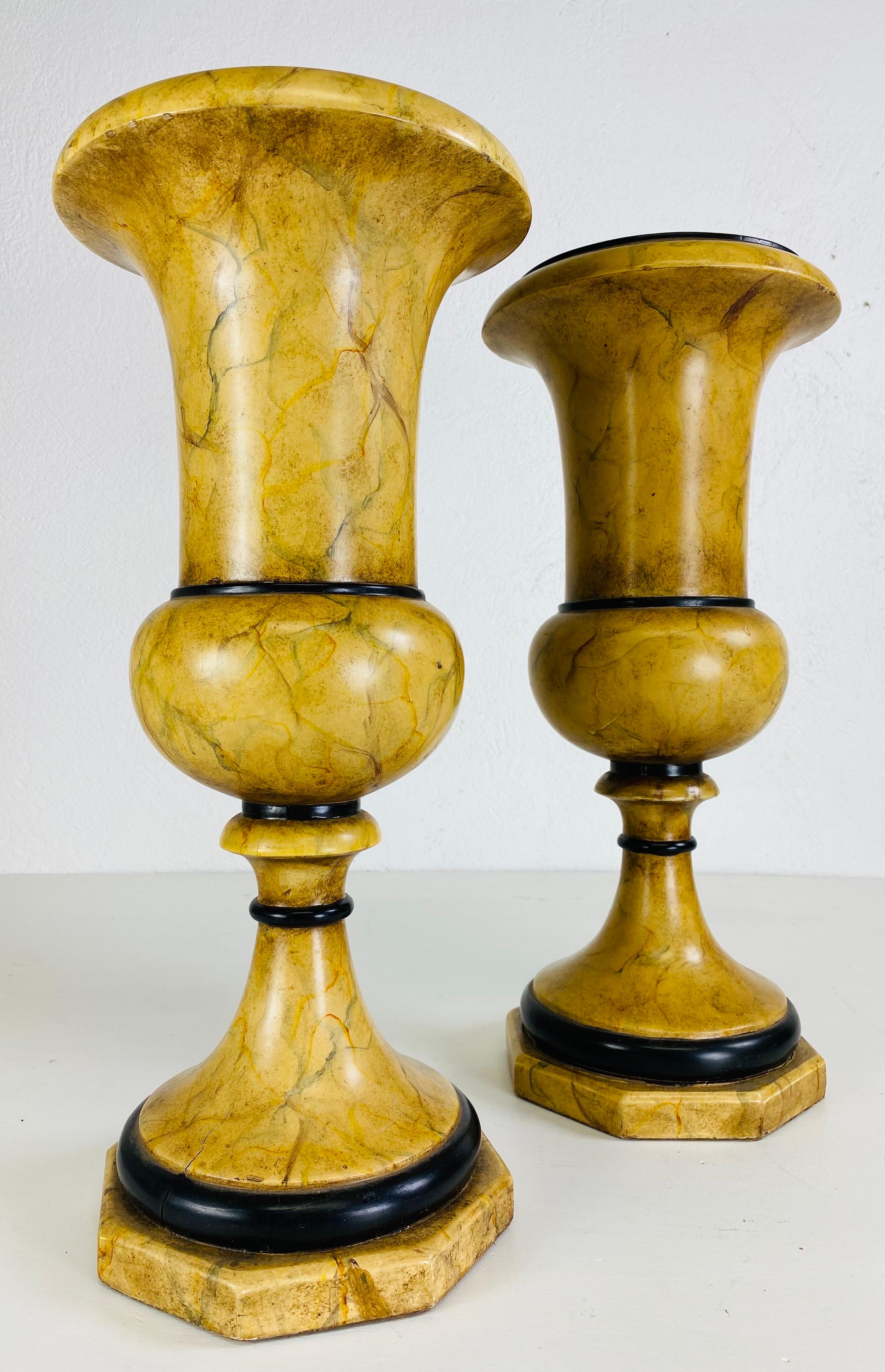 Theodore Alexander vintage faux marbleized classical urns/a pair In Good Condition For Sale In Allentown, PA