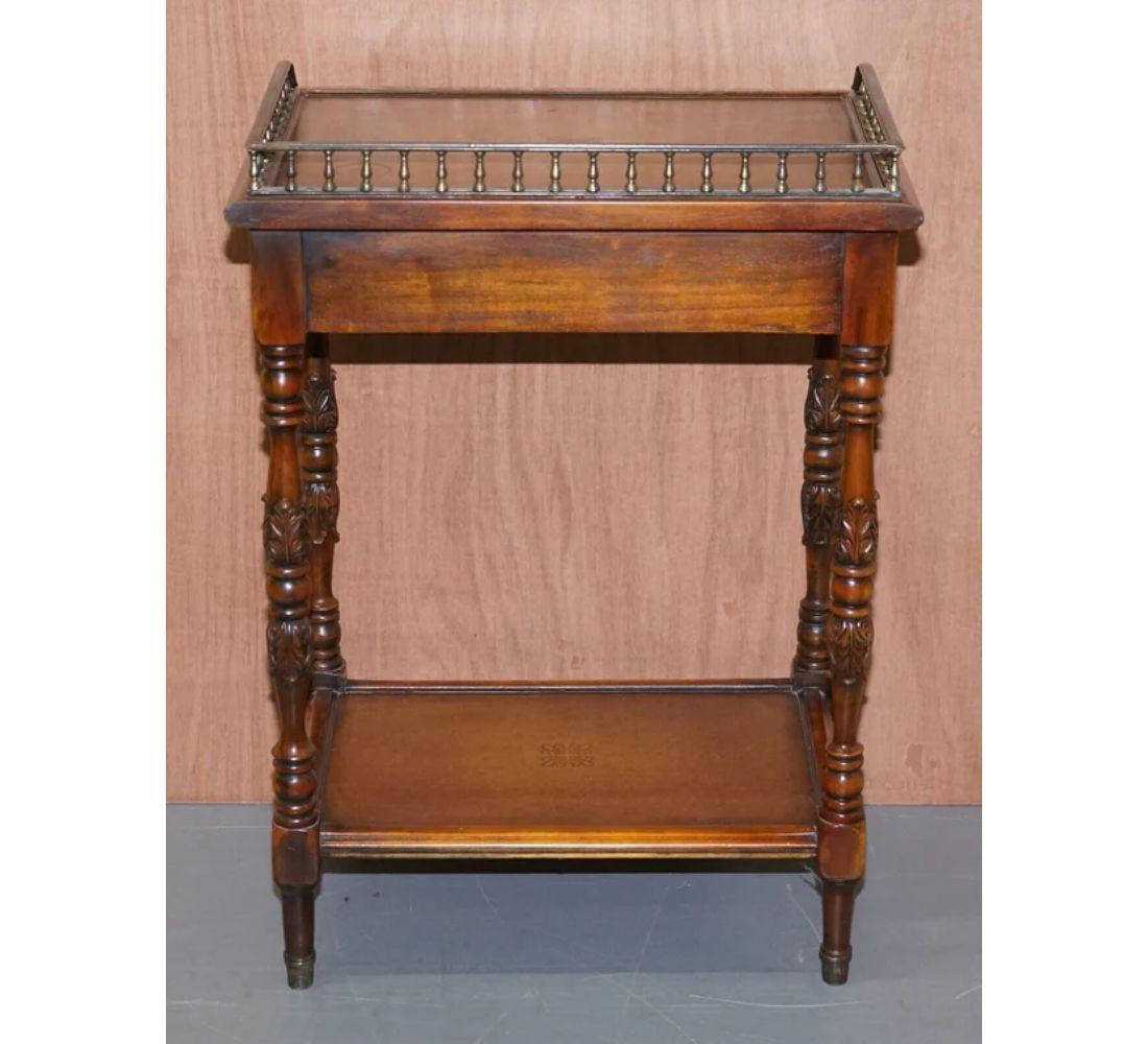 20th Century Theodore Alexander Vintage Walnut Side Table in Leather Inlay For Sale