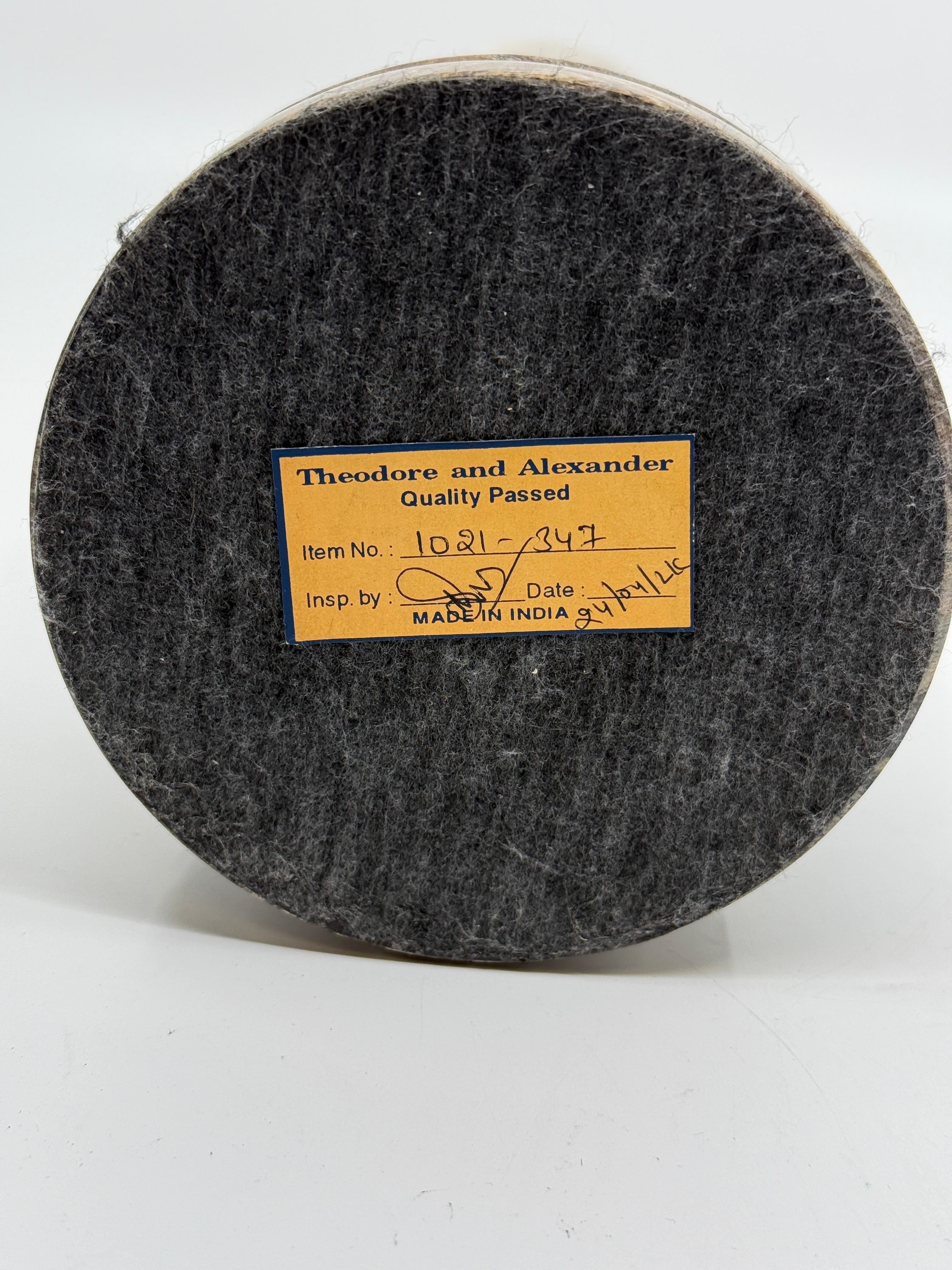 Esfera de mármol neoclásica montada en bronce Theodore Alexander en venta 6