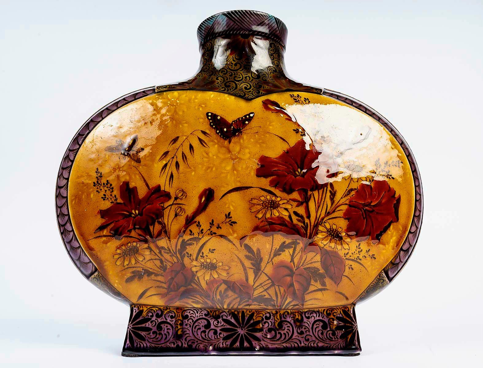 Théodore deck (1823-1891), A Gourd Shape Enameled Faïence Vase, circa 1885 In Good Condition For Sale In Saint-Ouen, FR
