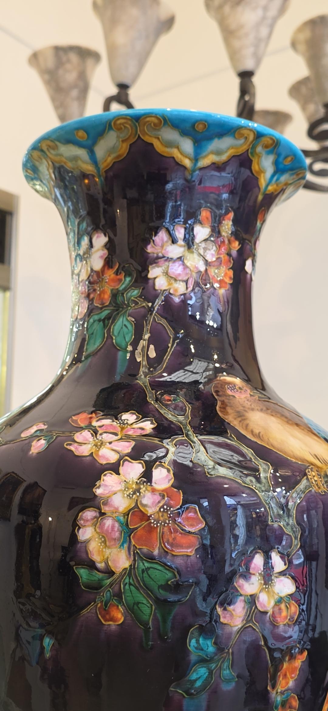 Théodore CIRCA (1823-1891), Impressionnant vase de la Faïence émaillé, vers 1875 en vente 10