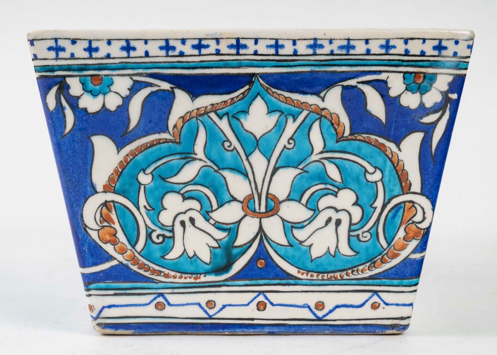 Theodore Deck (1823 - 1891) An Iznik Style Enameled Faïence Jardiniere, c.1870 In Good Condition For Sale In Saint-Ouen, FR