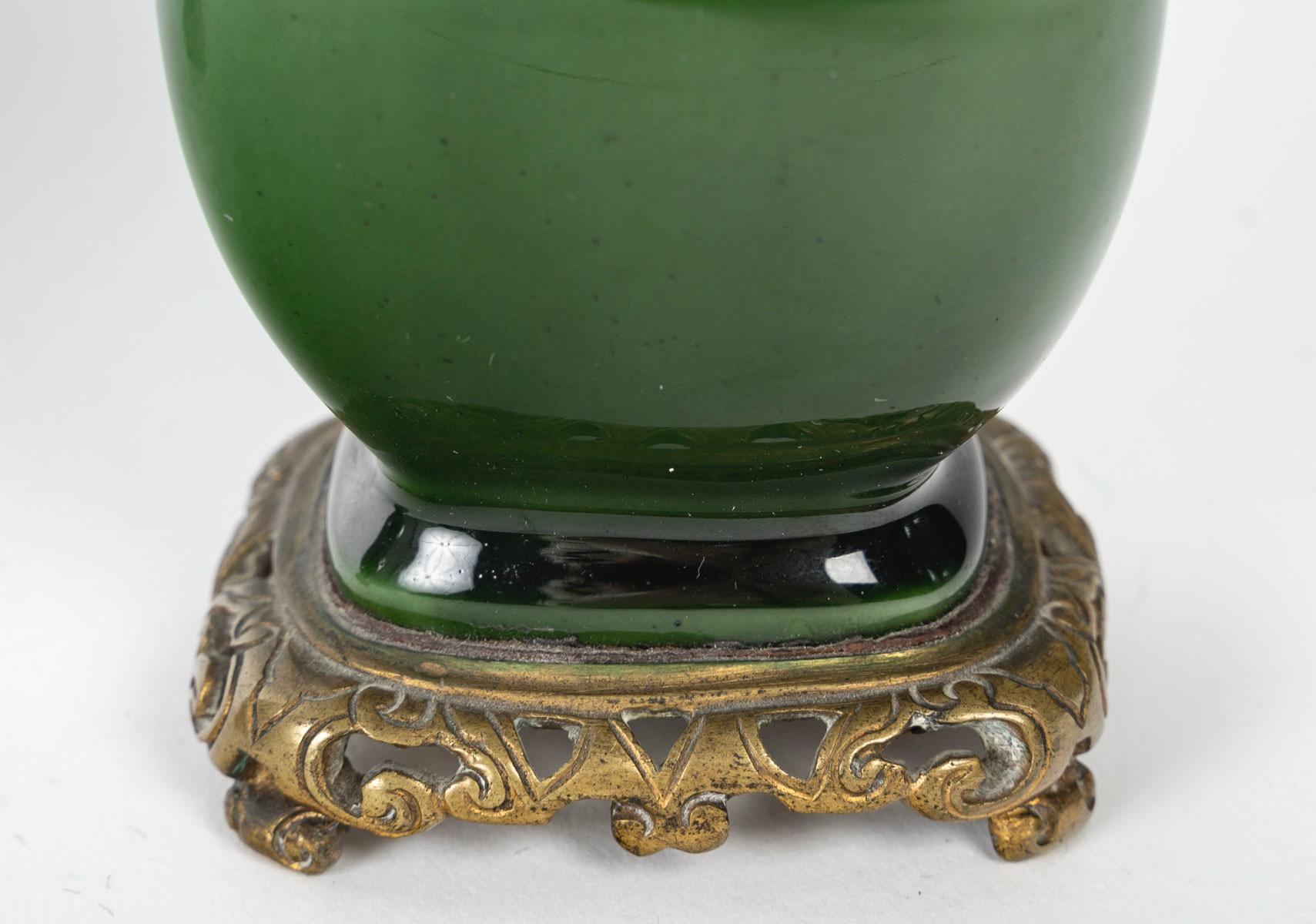 Théodore Deck (1823-1891), Paire de vases miniatures en faïence vers 1870 Bon état - En vente à Saint-Ouen, FR