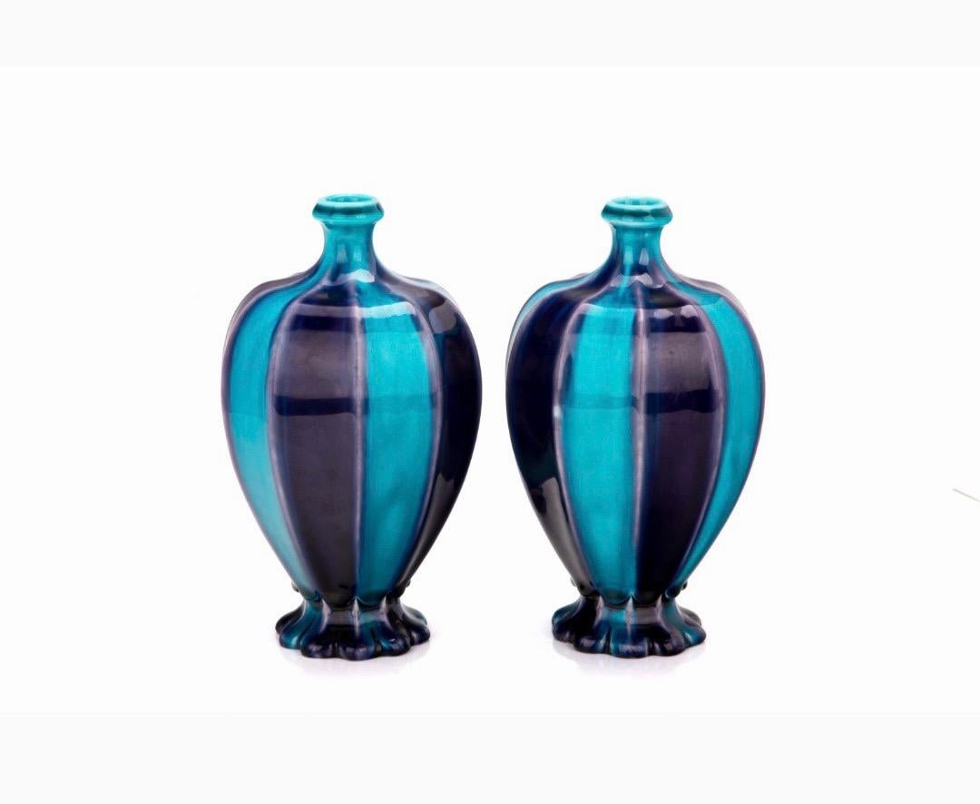 Napoléon III Théodore Deck (1823-1891), Paire de vases émaillés bleu Deck et aubergine c.1875 en vente