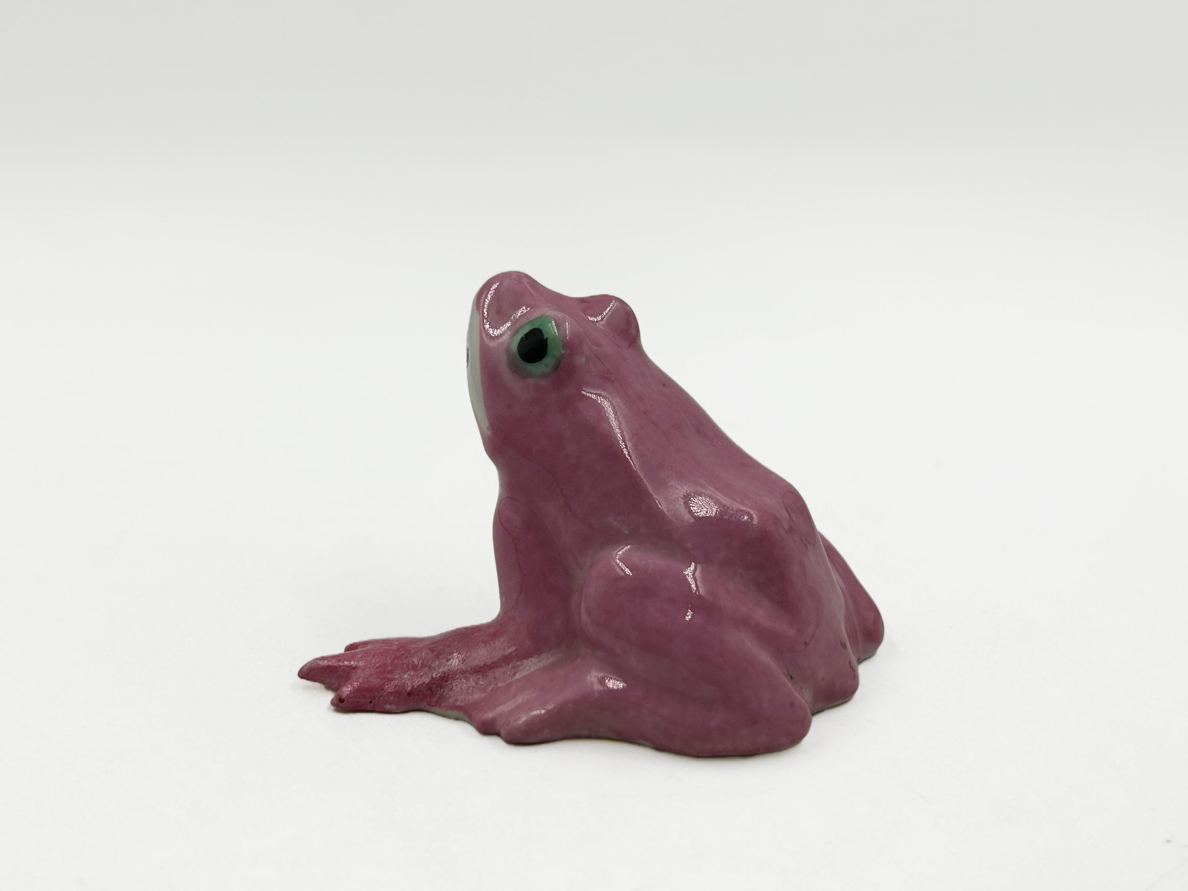 Français Theodore Haviland for Sandoz – Porcelain Salt Shaker in the Shape of a Frog, Fra en vente